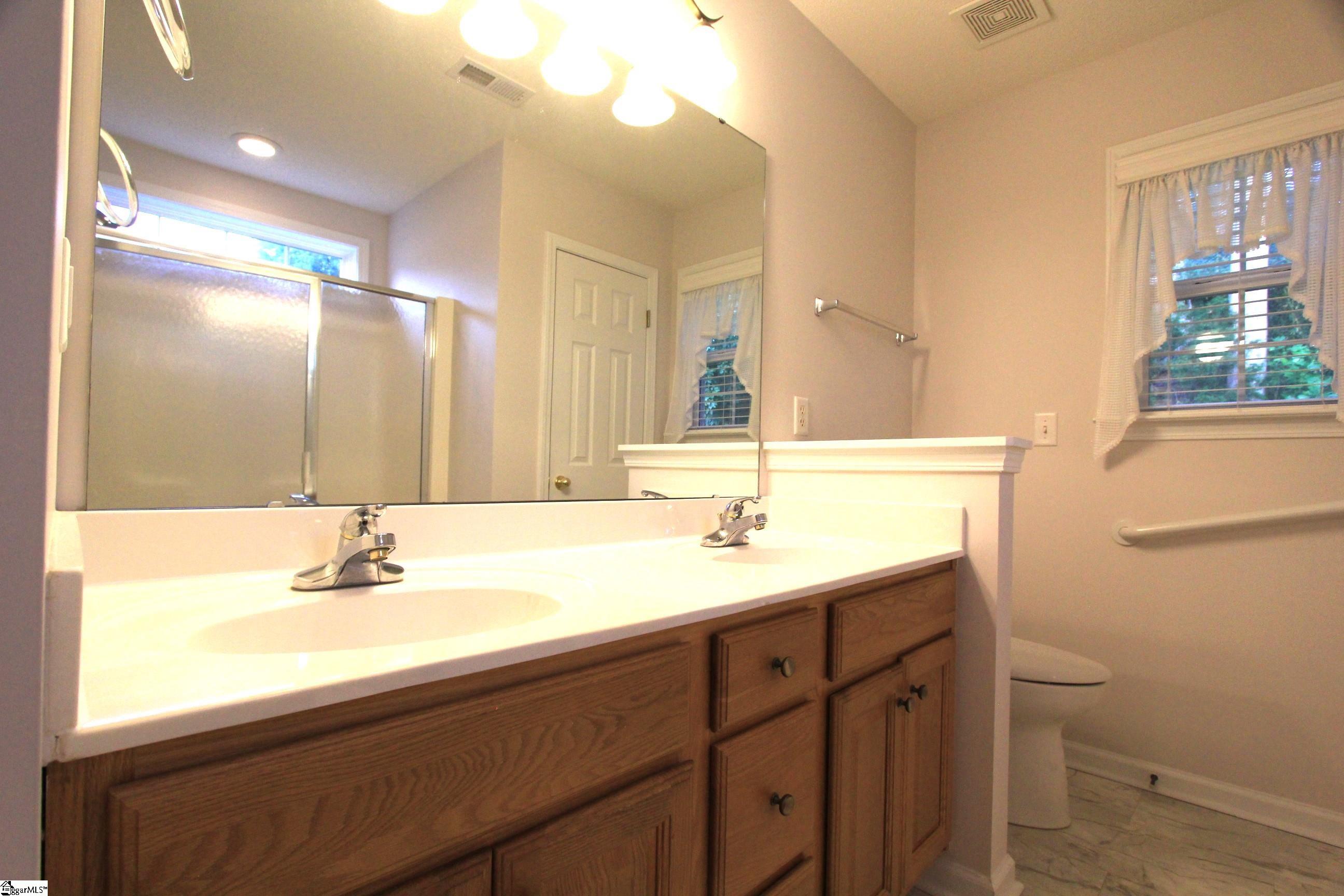601 Cardinal Woods Way Easley, SC 29642