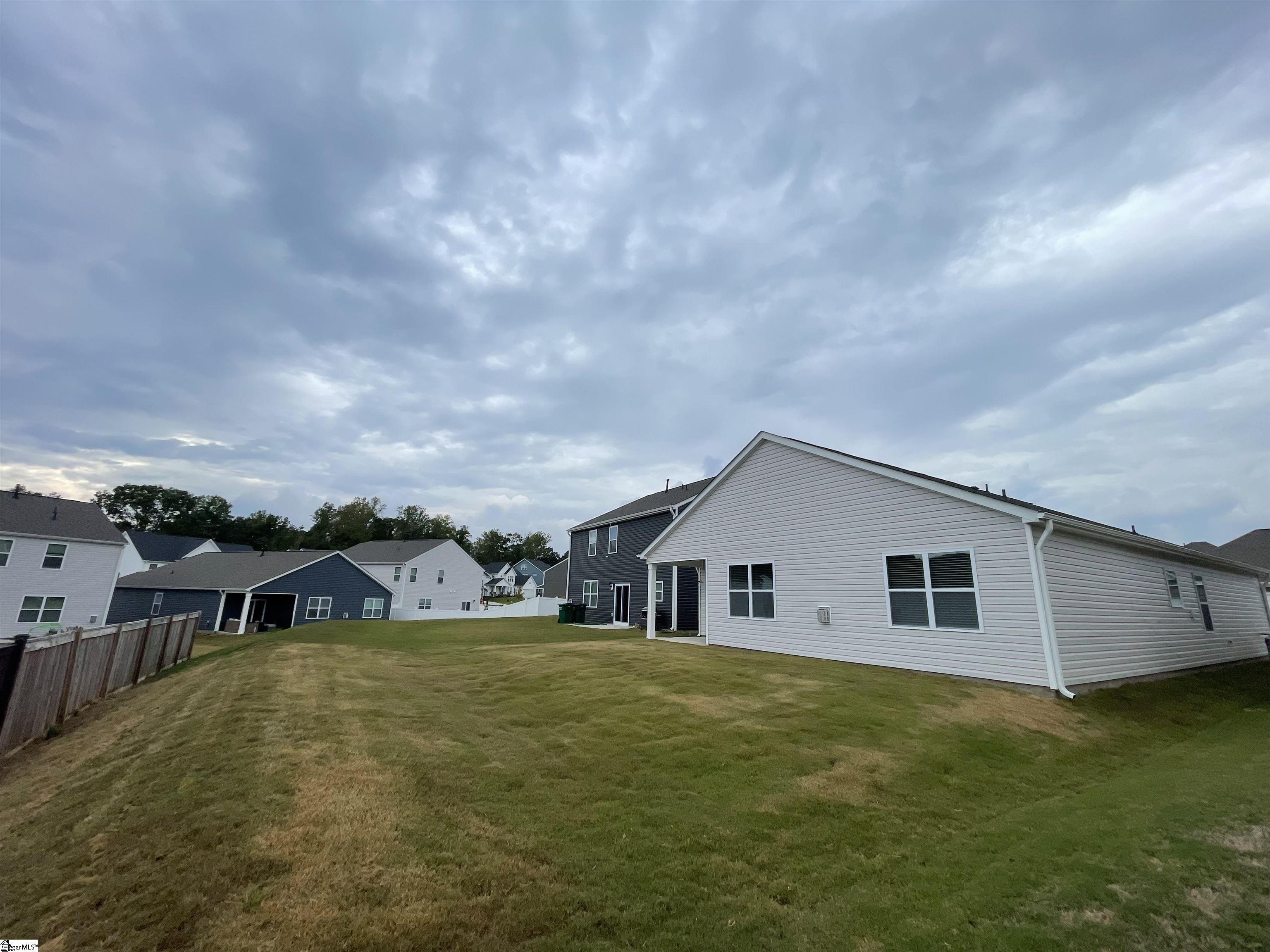 933 Greyford Lane Woodruff, SC 29388