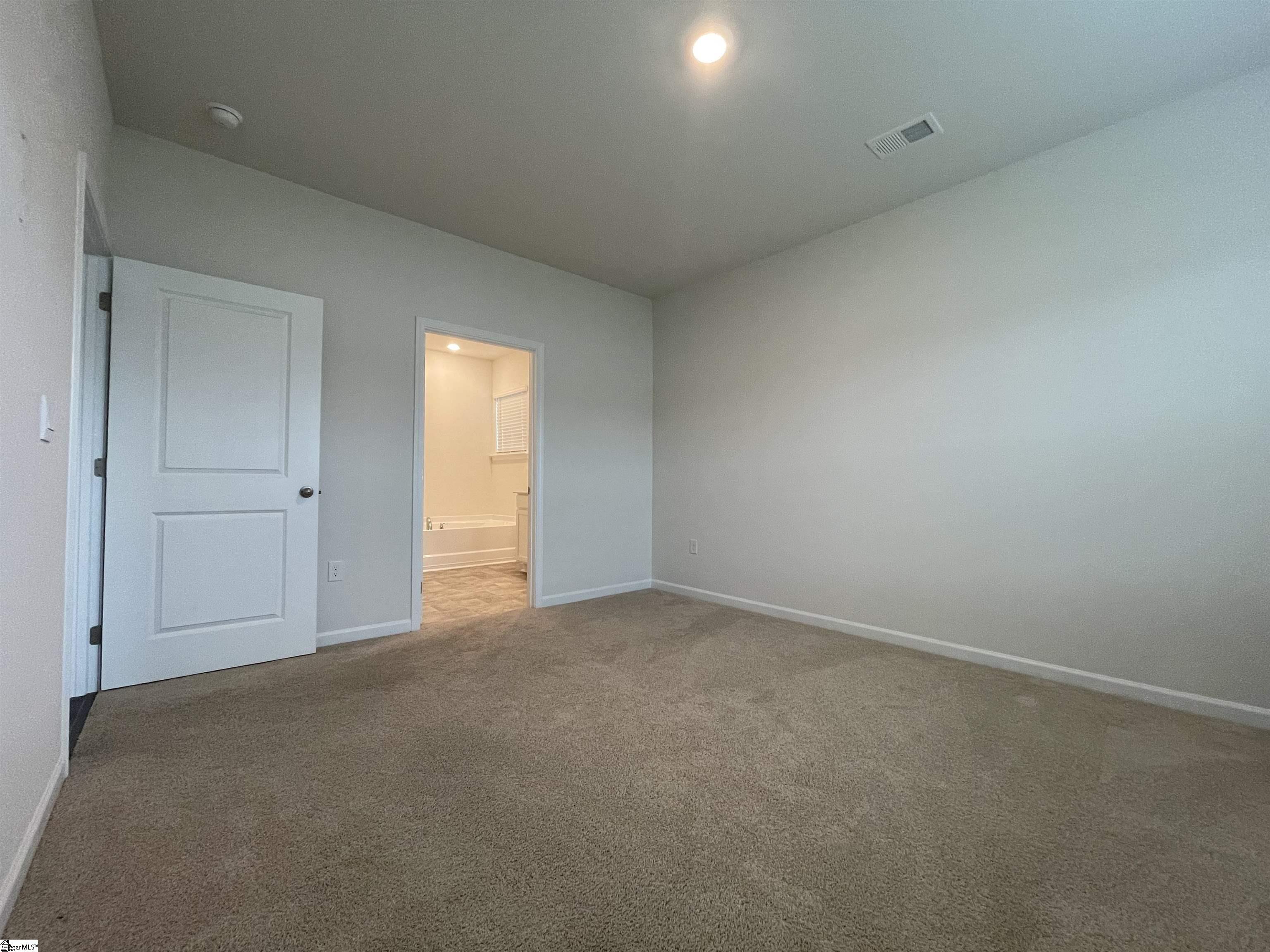 933 Greyford Lane Woodruff, SC 29388
