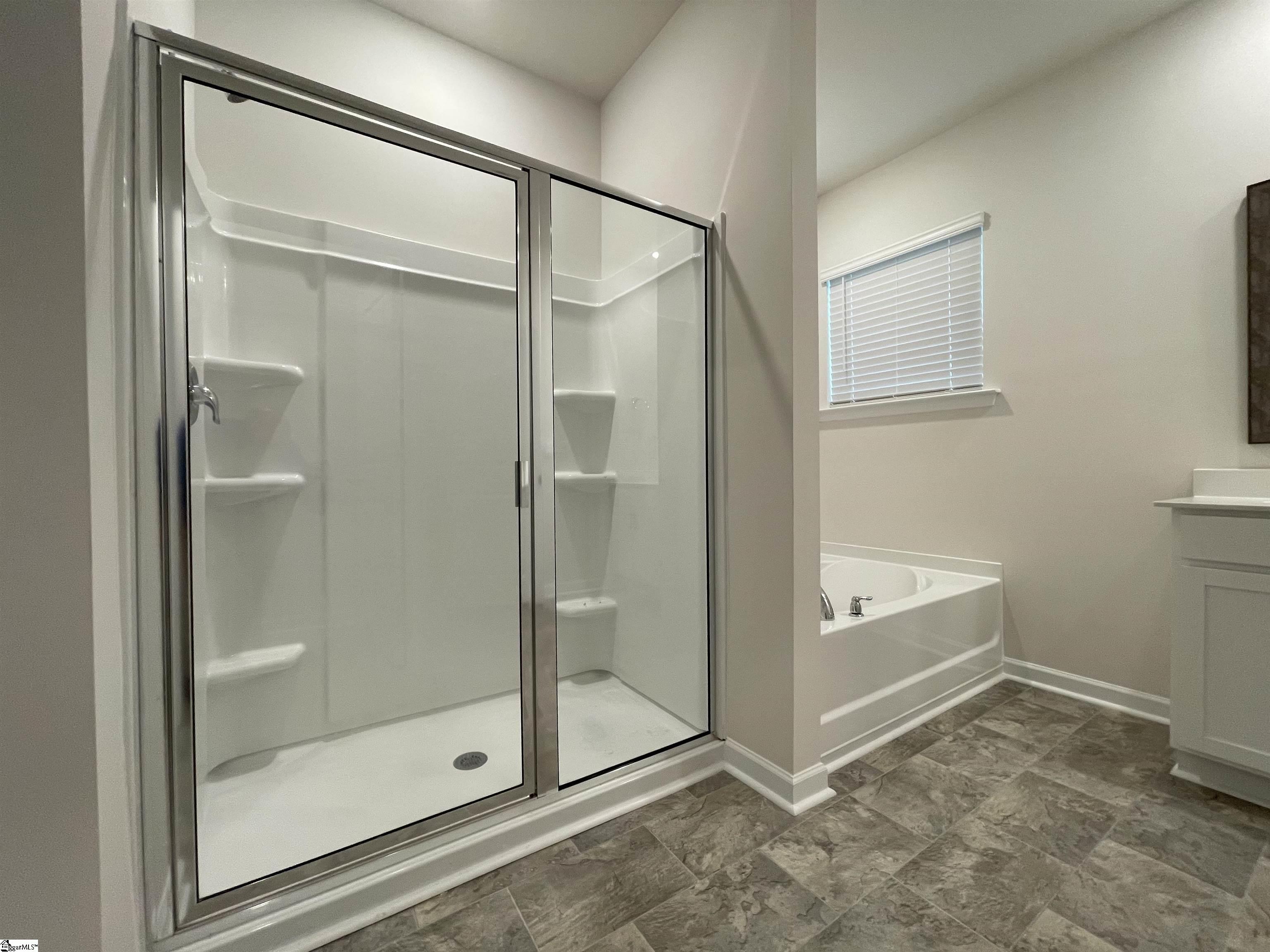 933 Greyford Lane Woodruff, SC 29388