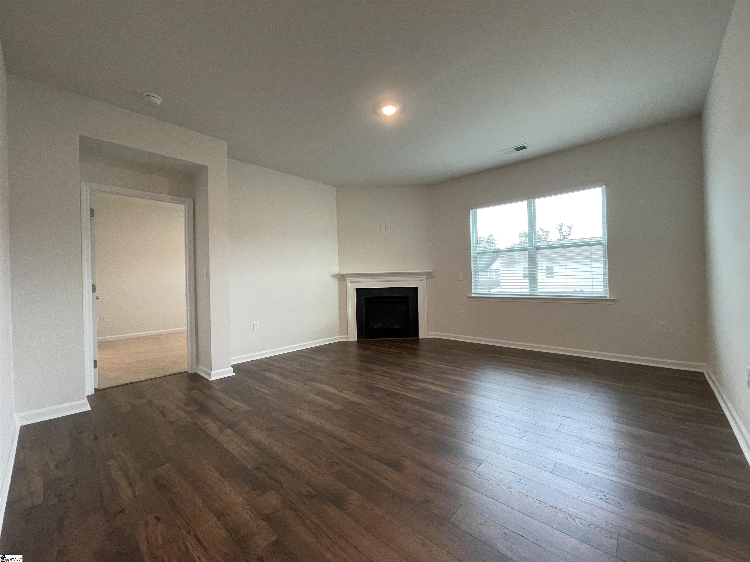 933 Greyford Lane Woodruff, SC 29388