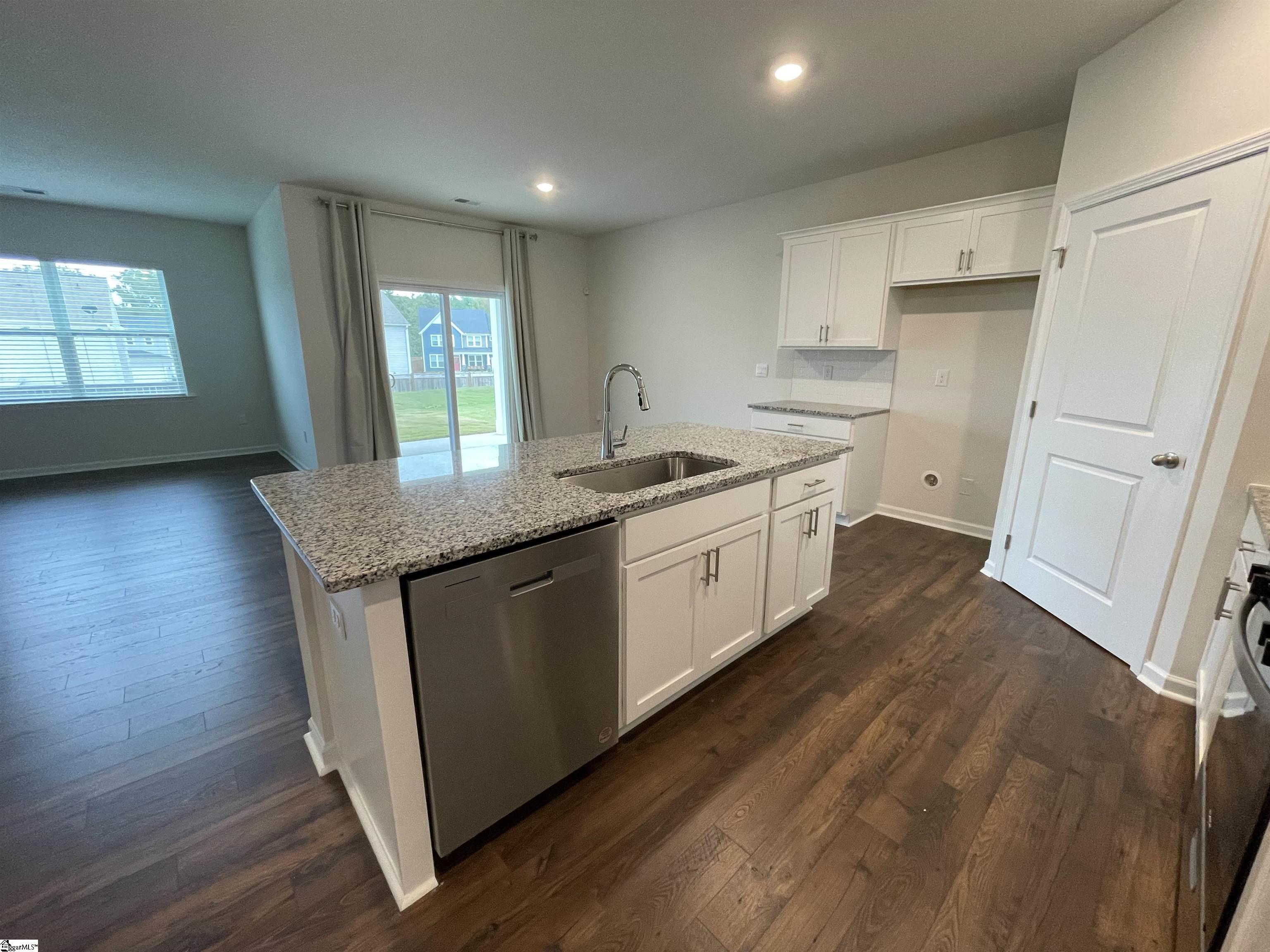 933 Greyford Lane Woodruff, SC 29388