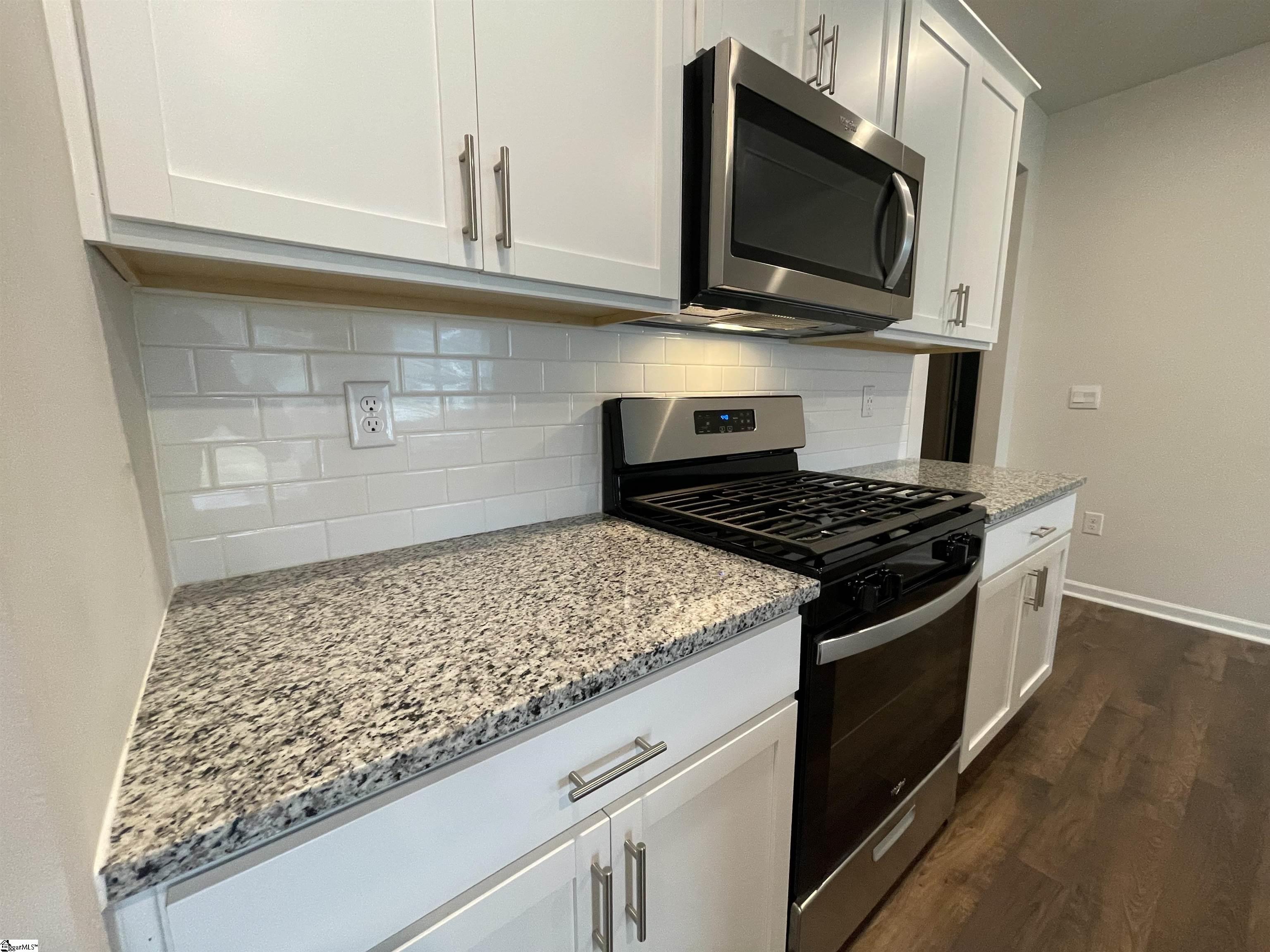 933 Greyford Lane Woodruff, SC 29388