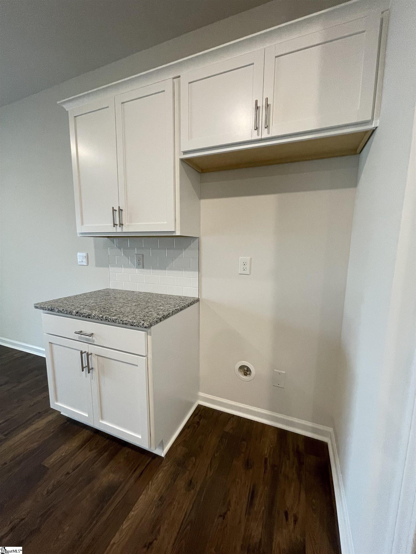 933 Greyford Lane Woodruff, SC 29388