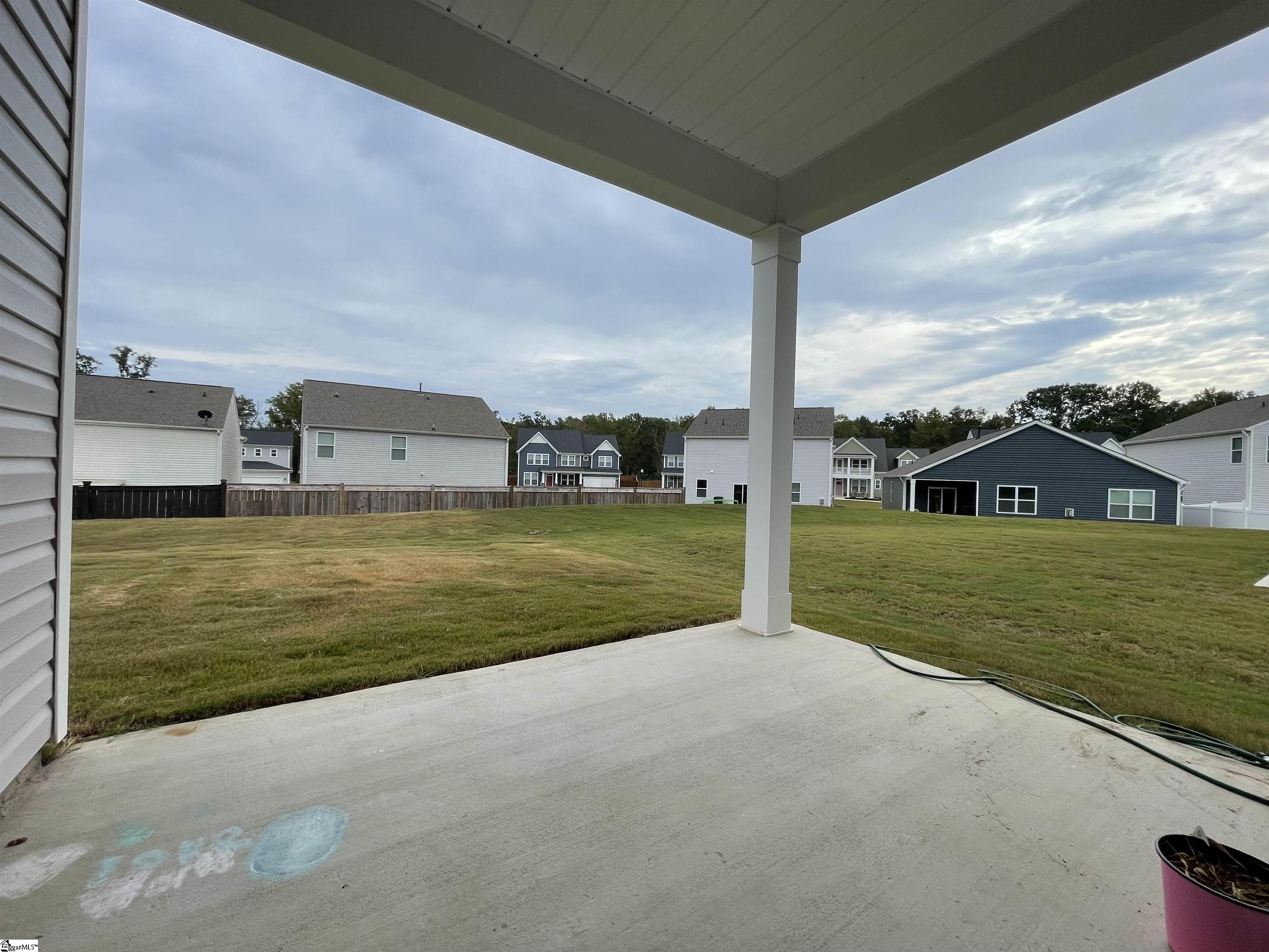 933 Greyford Lane Woodruff, SC 29388