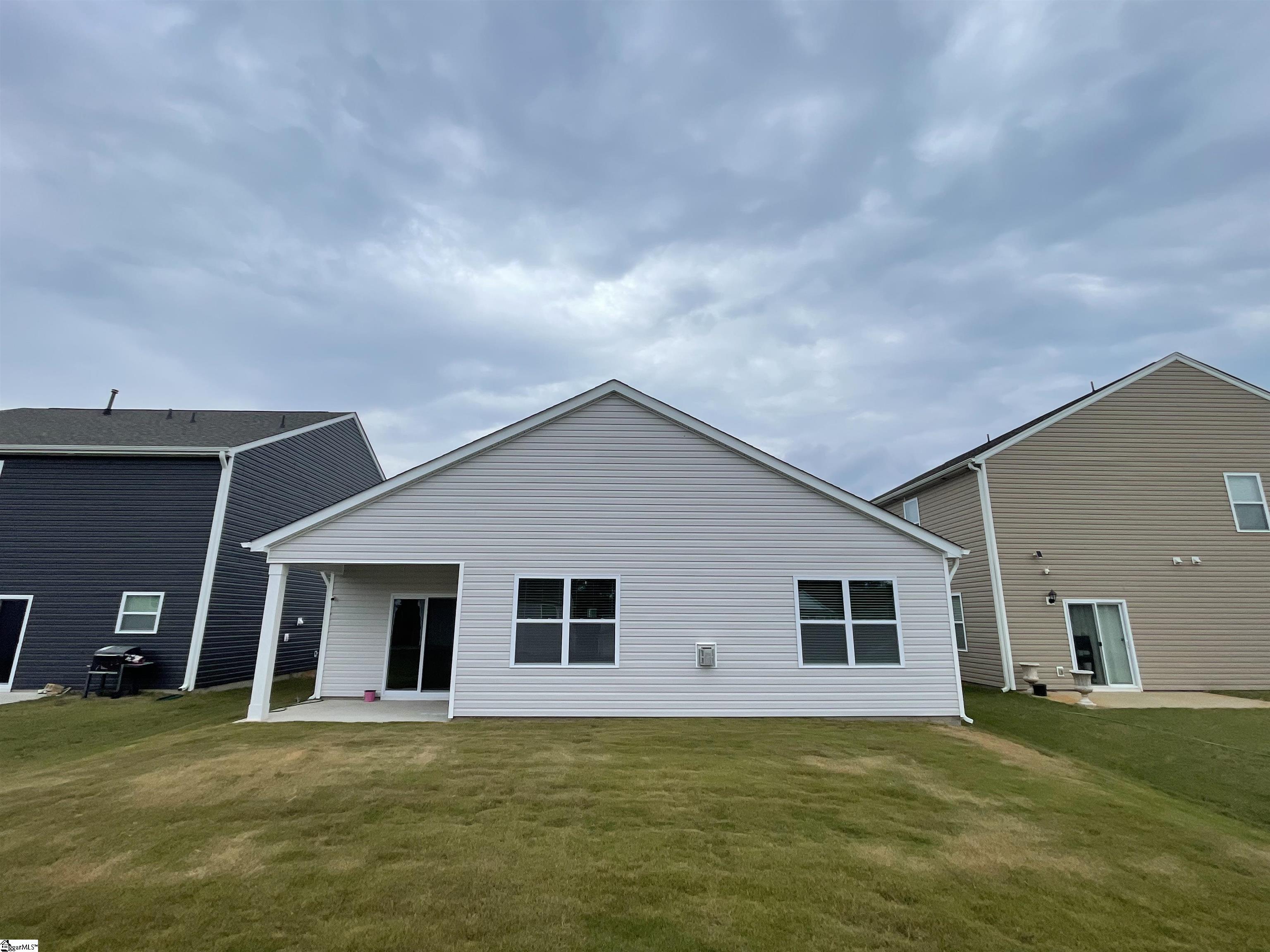 933 Greyford Lane Woodruff, SC 29388