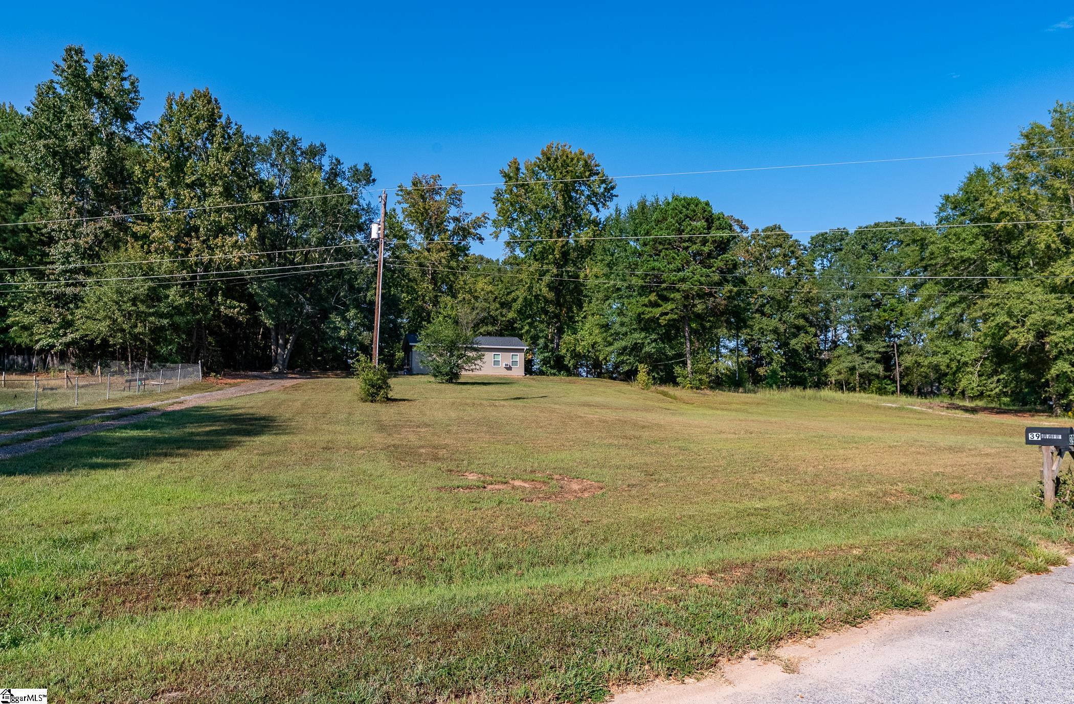 39 Windy Lane Simpsonville, SC 29681