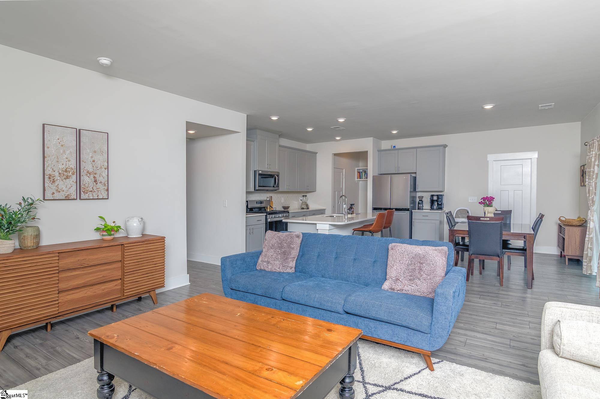 325 Roderick Lane Greenville, SC 29605