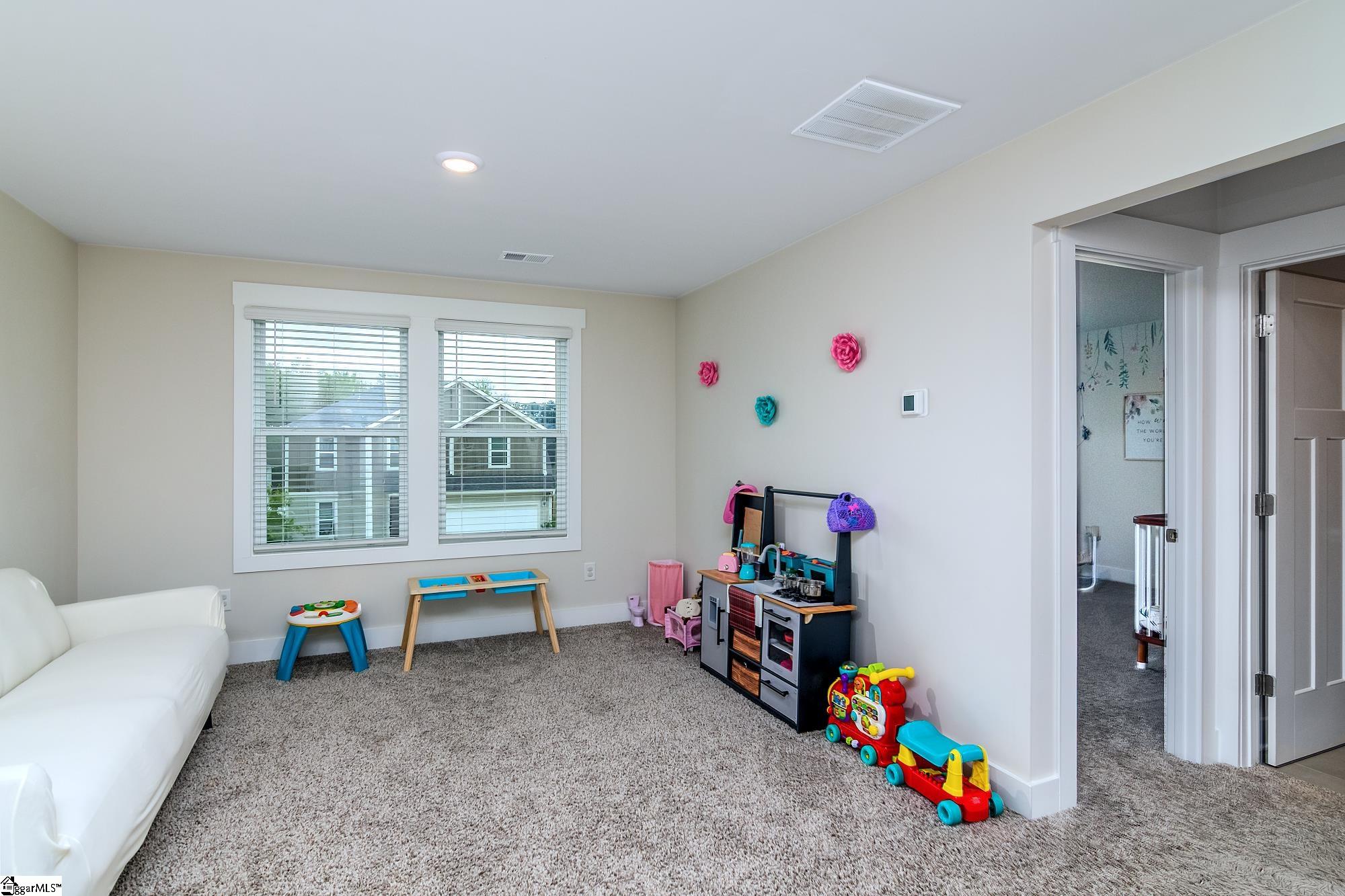 325 Roderick Lane Greenville, SC 29605