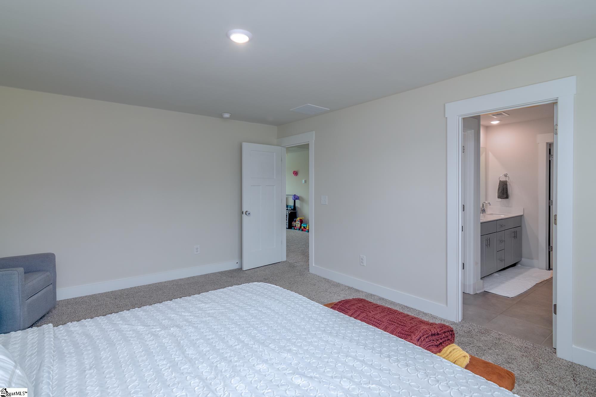 325 Roderick Lane Greenville, SC 29605