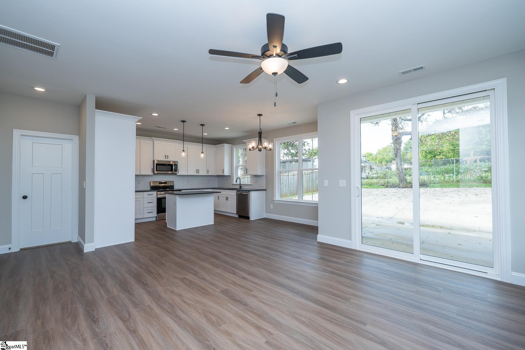 12 Bridwell Avenue Greenville, SC 29607