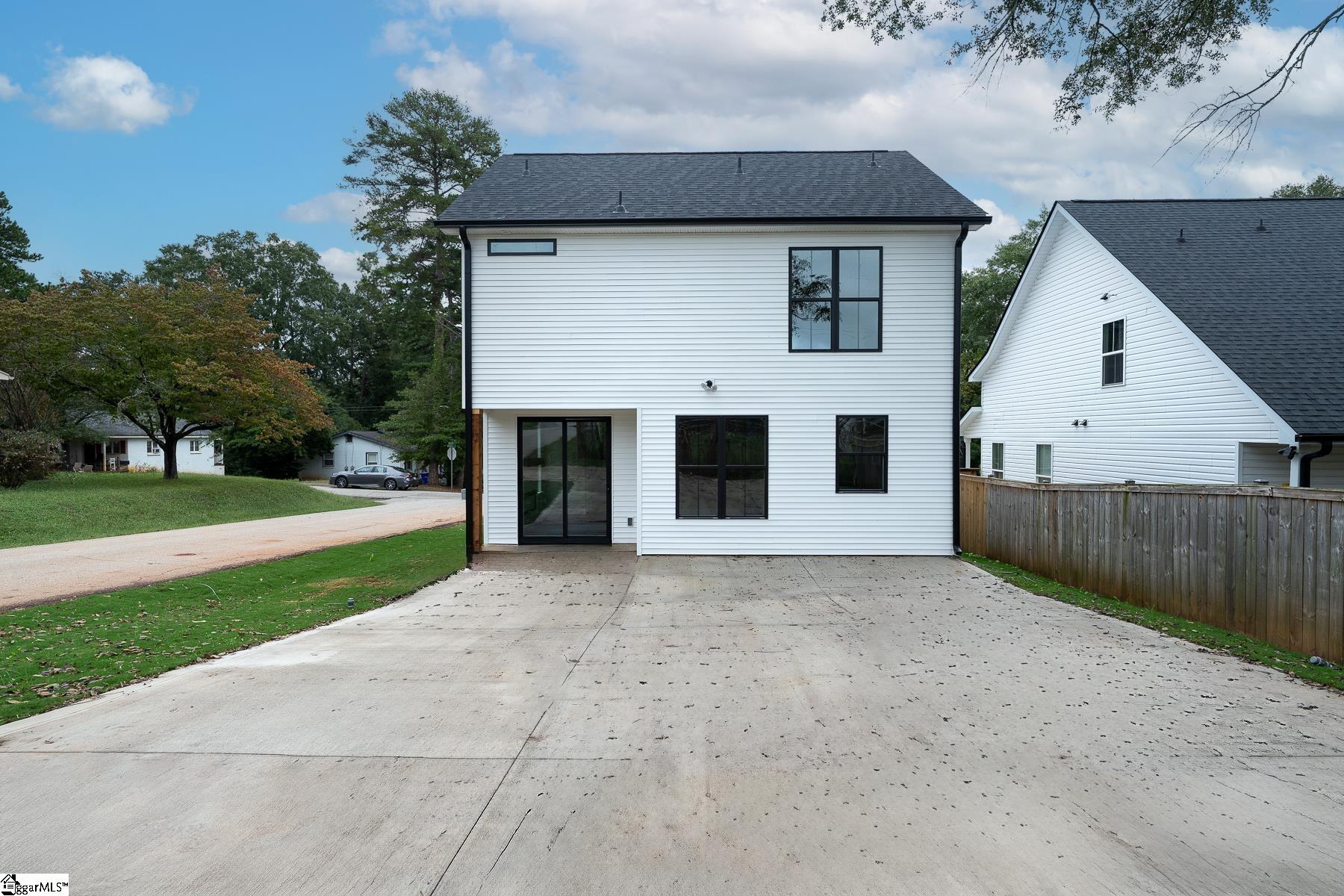 12 Bridwell Avenue Greenville, SC 29607