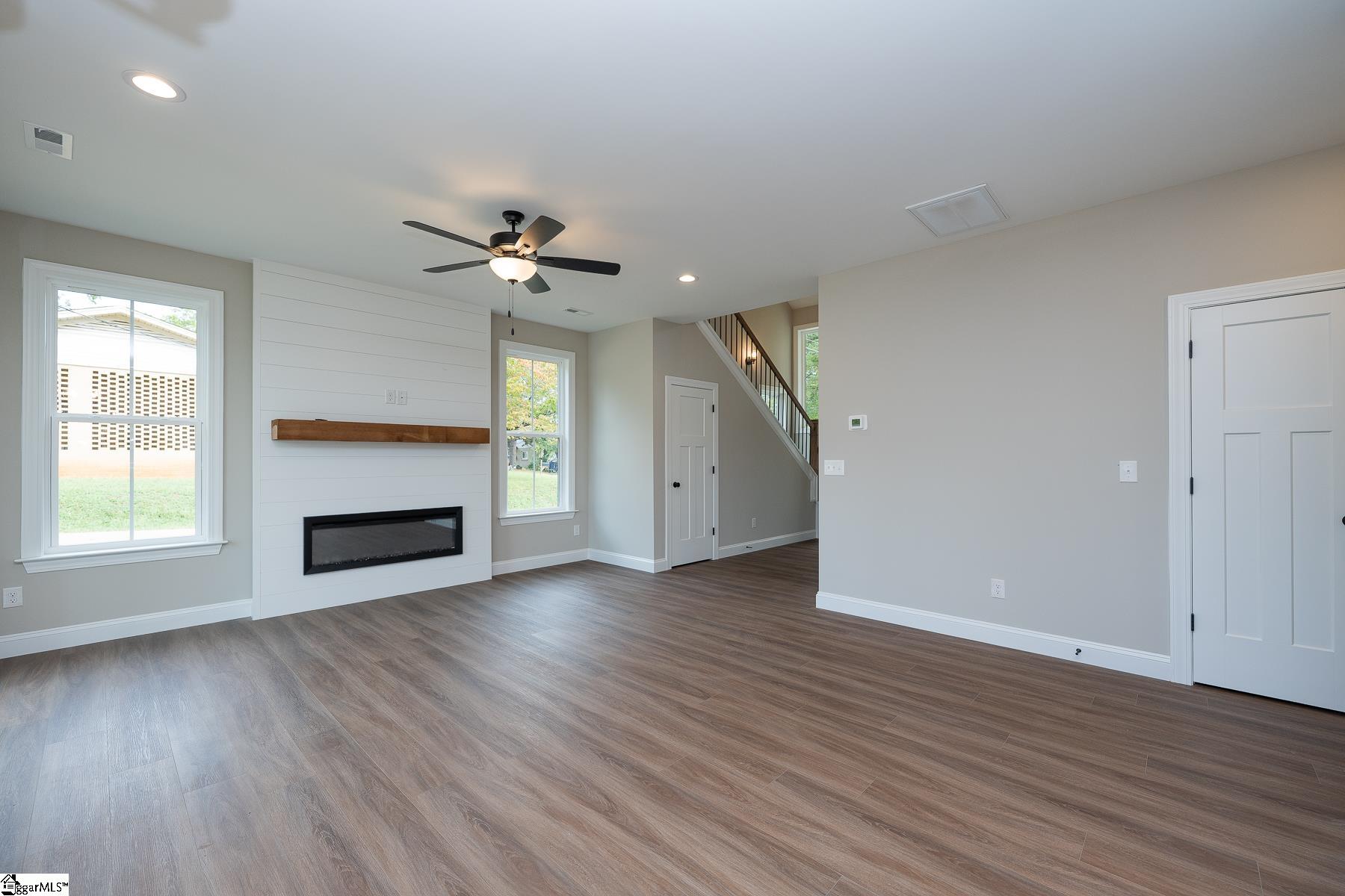 12 Bridwell Avenue Greenville, SC 29607