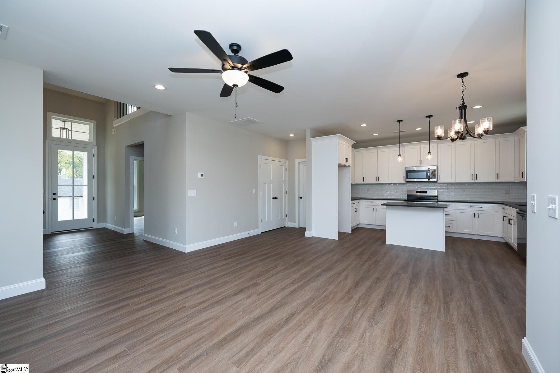 12 Bridwell Avenue Greenville, SC 29607