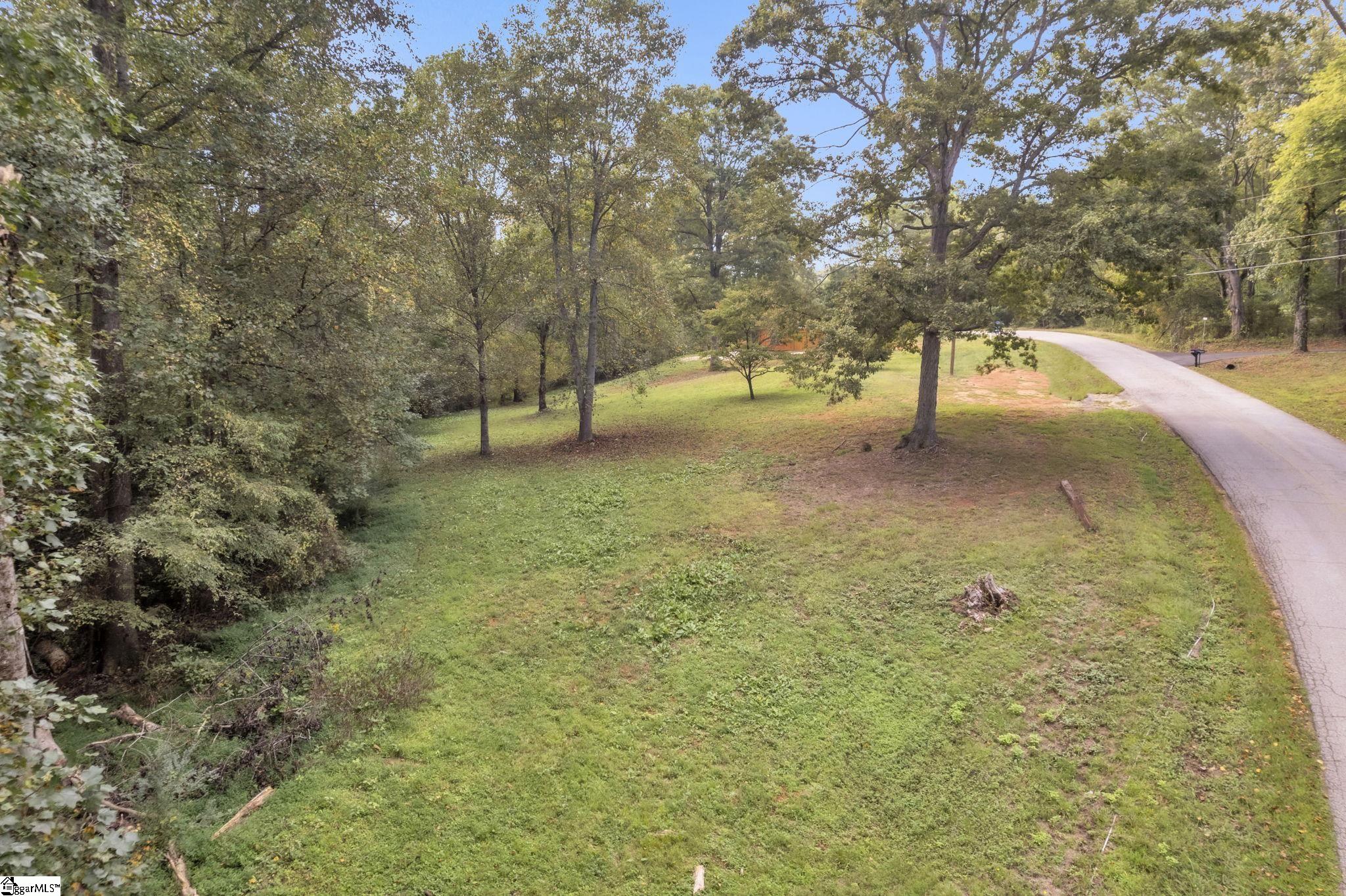 4221 N Blue Ridge Drive Greer, SC 29651