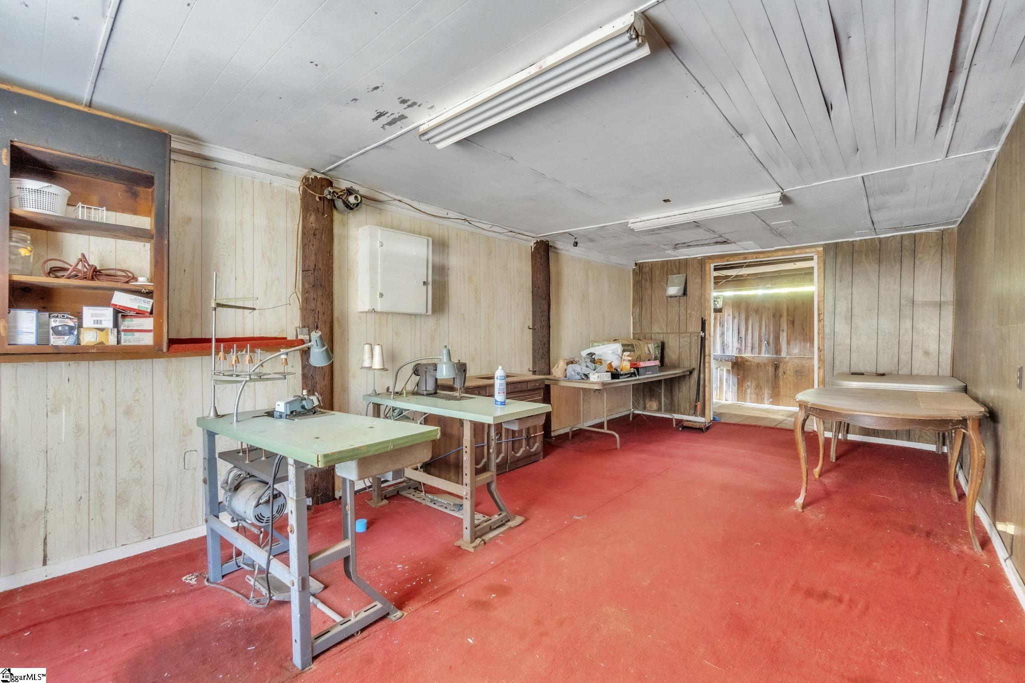 4221 N Blue Ridge Drive Greer, SC 29651