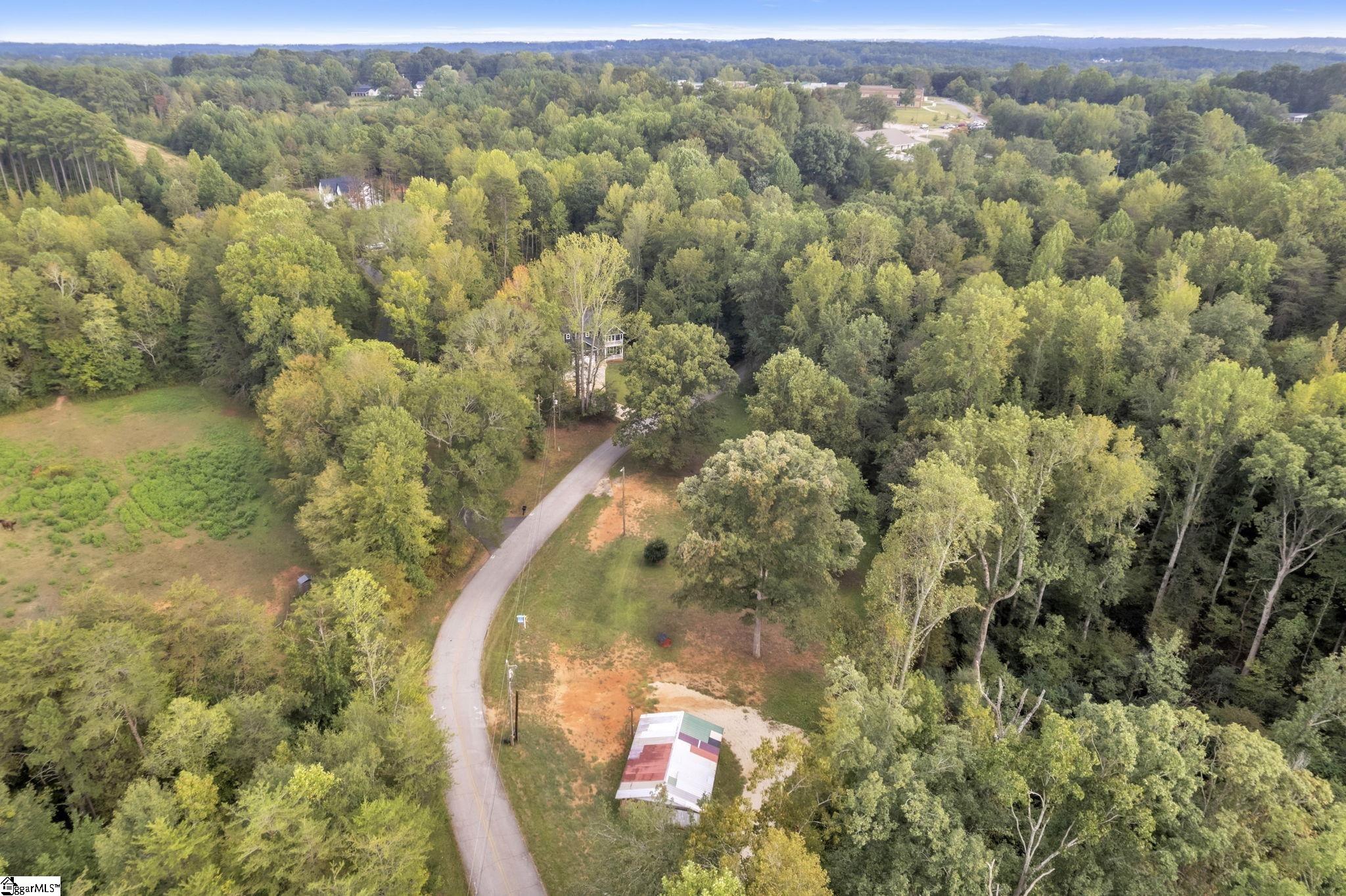 4221 N Blue Ridge Drive Greer, SC 29651
