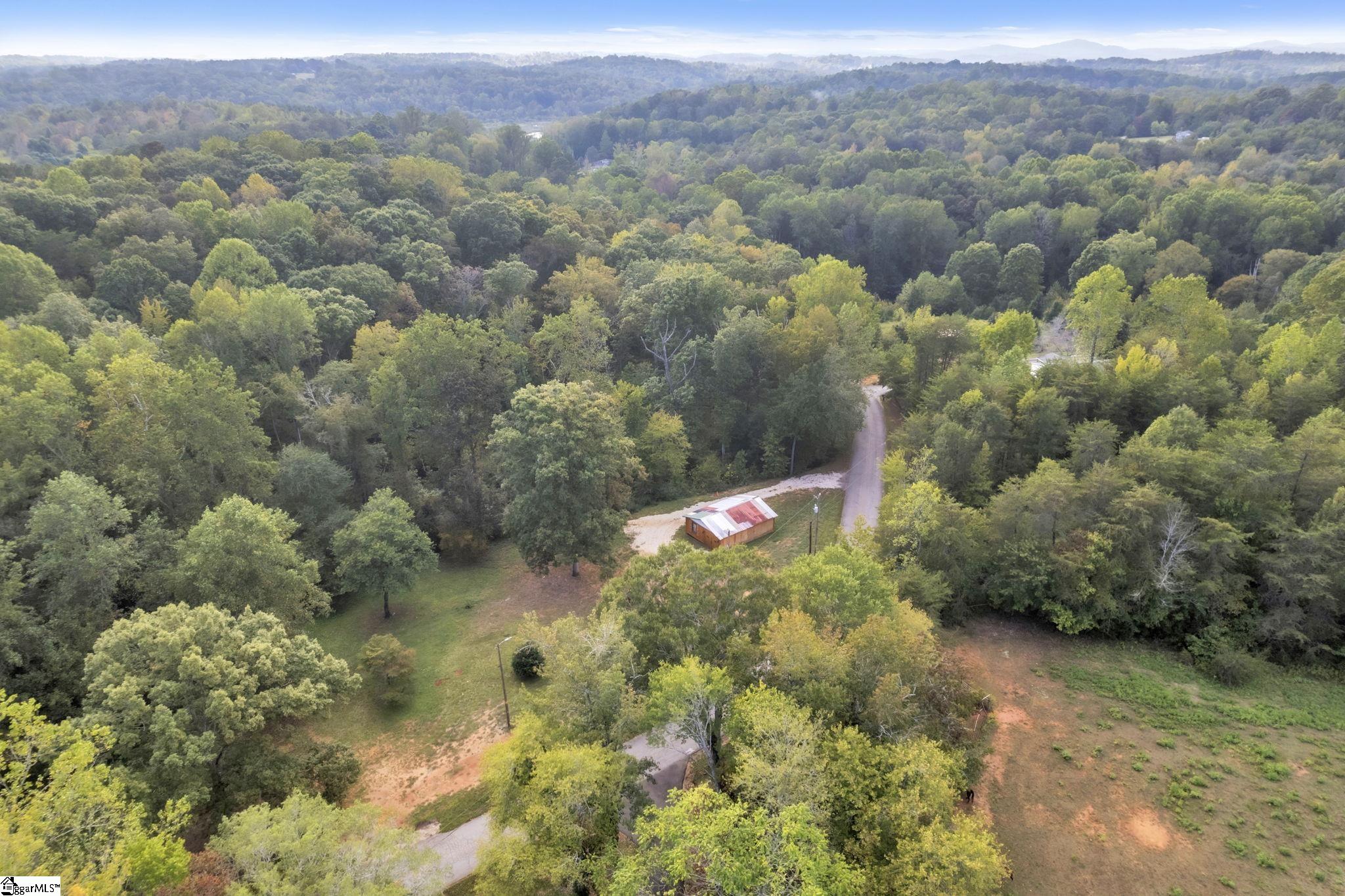 4221 N Blue Ridge Drive Greer, SC 29651
