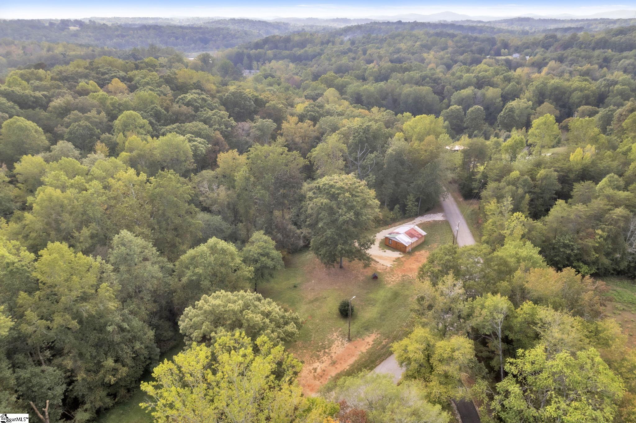 4221 N Blue Ridge Drive Greer, SC 29651