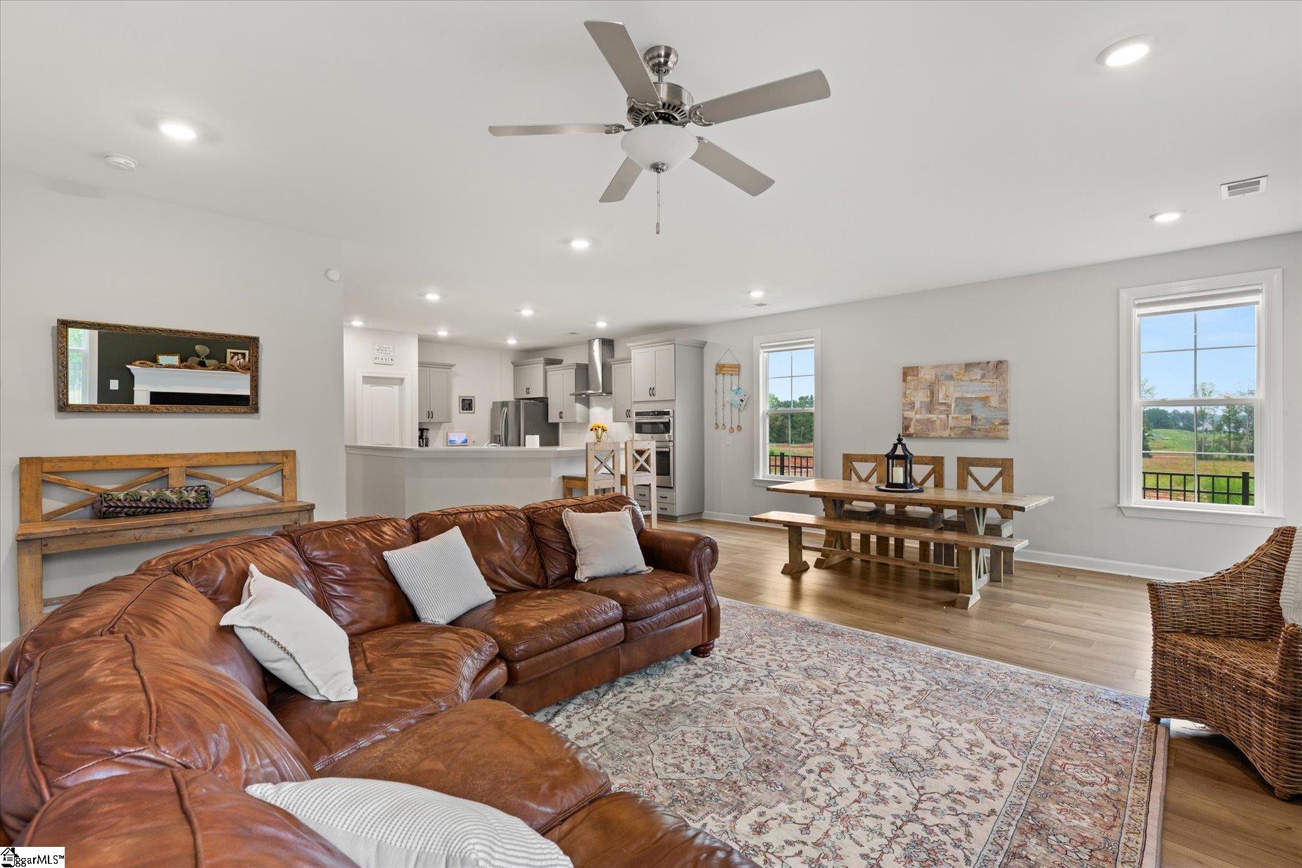 112 Woodcross Drive Simpsonville, SC 29681