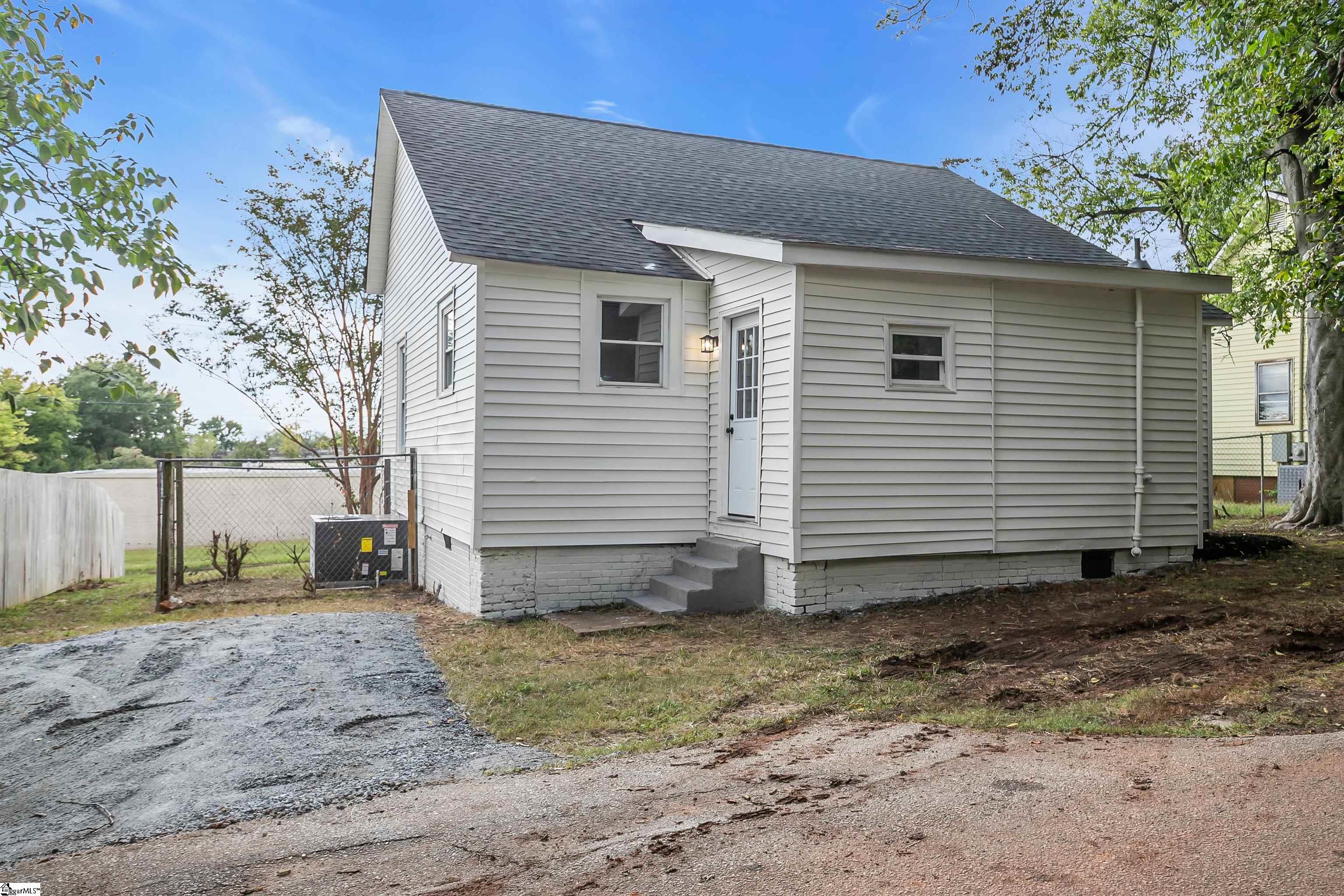 1512 Buncombe Road Greenville, SC 29609