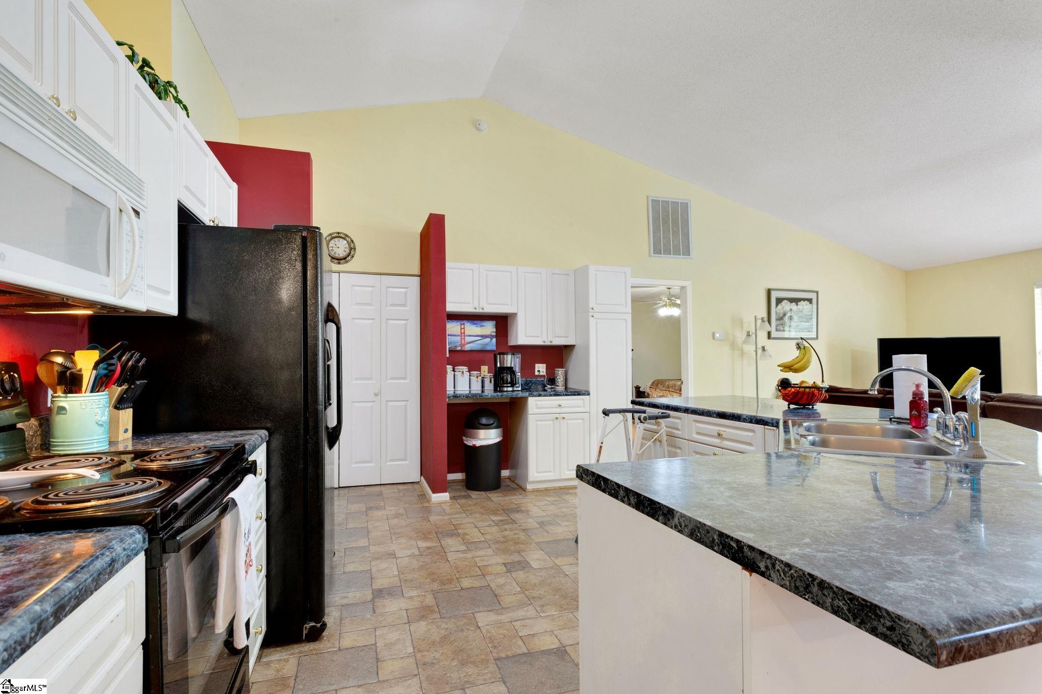 122 Confederate Lane Greer, SC 29651