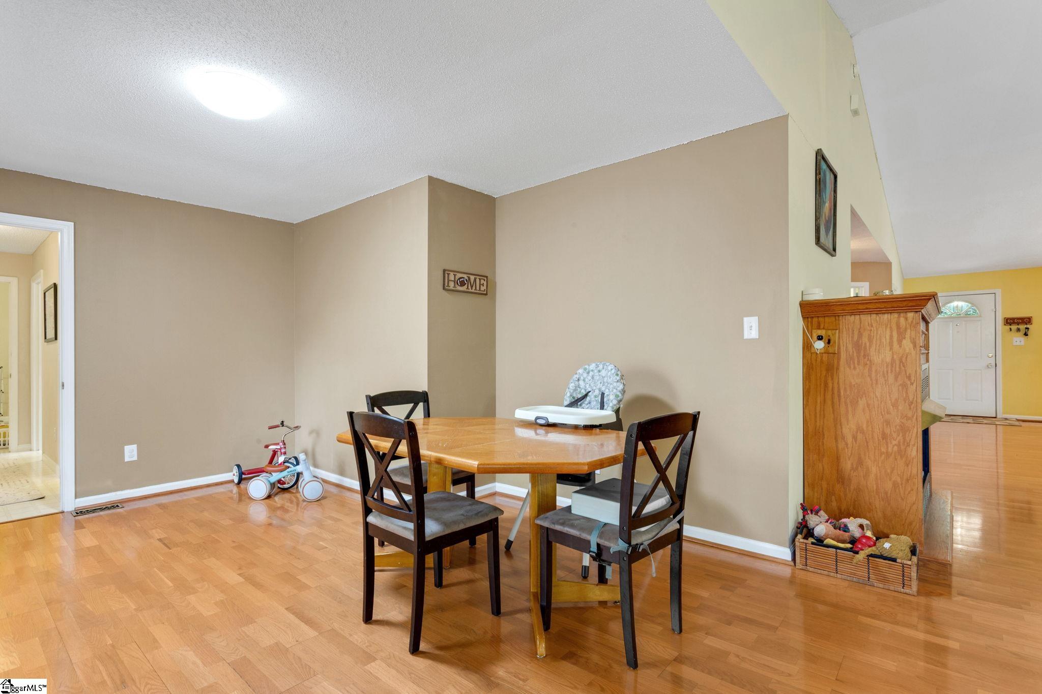 122 Confederate Lane Greer, SC 29651