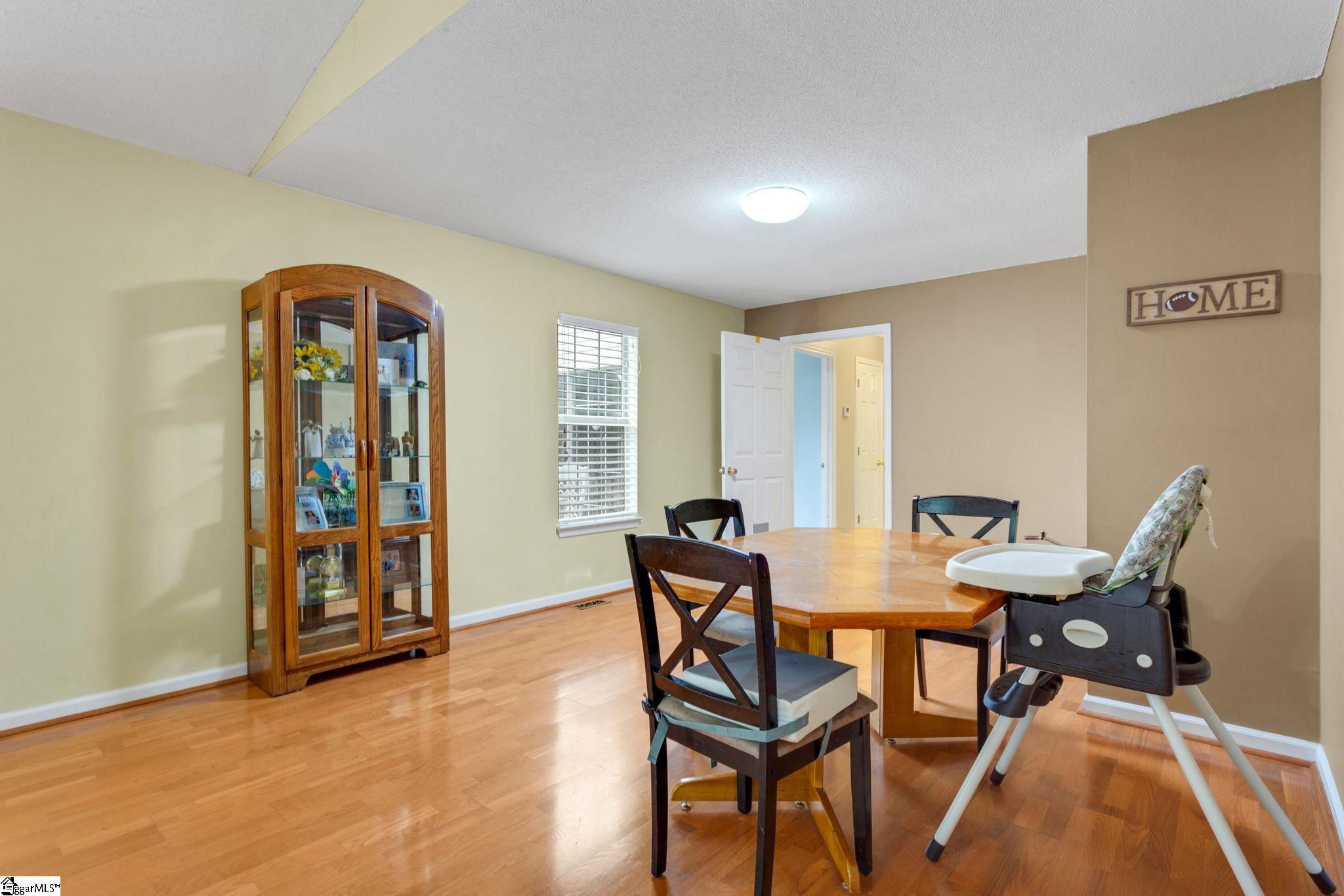 122 Confederate Lane Greer, SC 29651