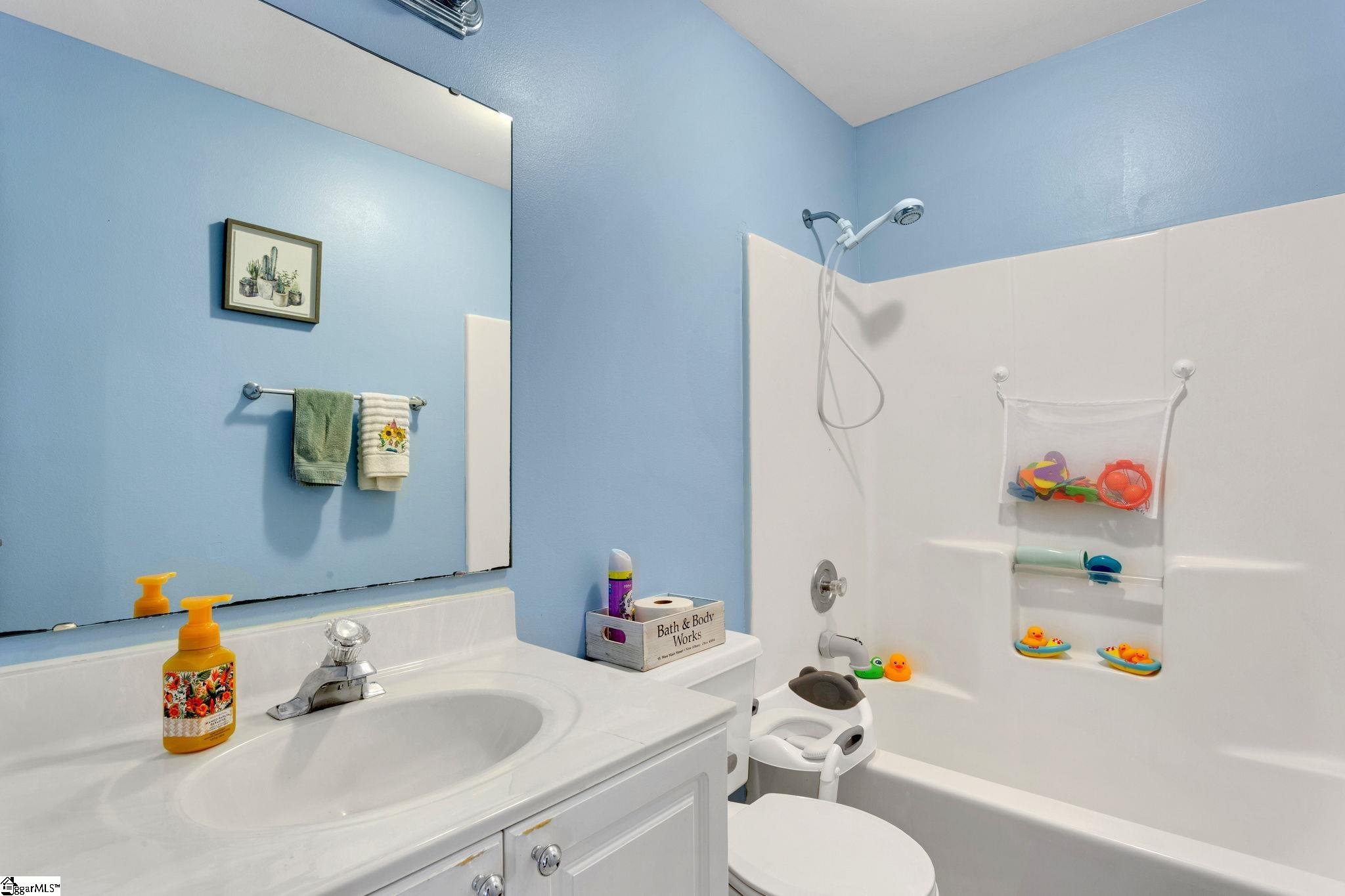 122 Confederate Lane Greer, SC 29651