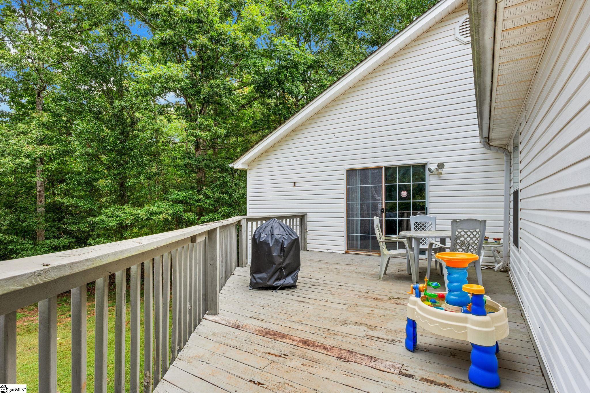 122 Confederate Lane Greer, SC 29651