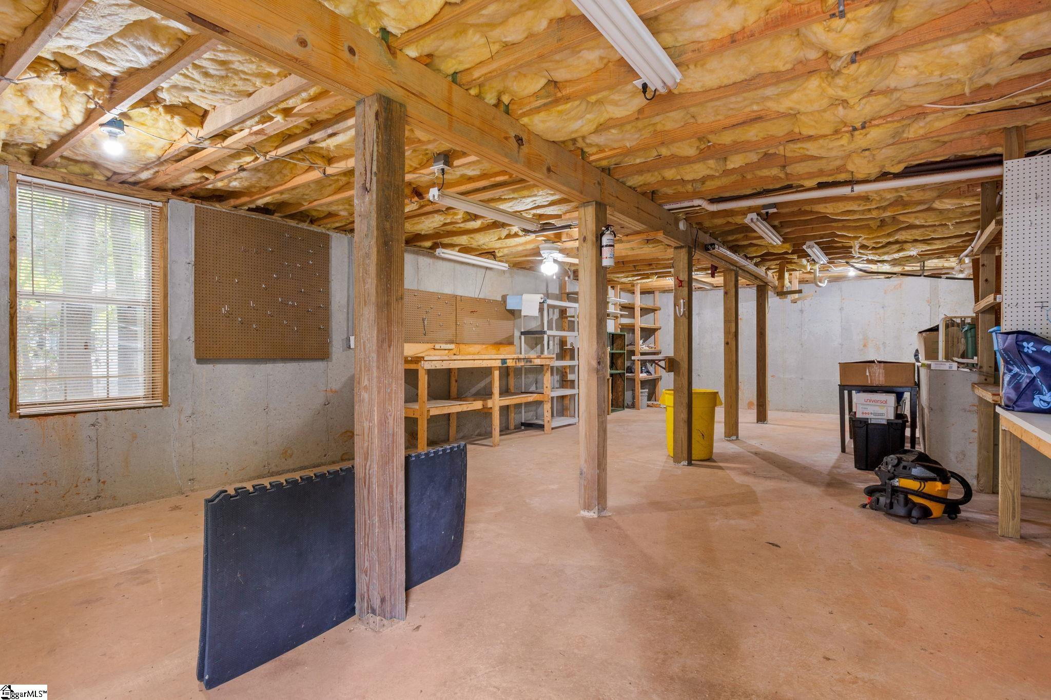 122 Confederate Lane Greer, SC 29651