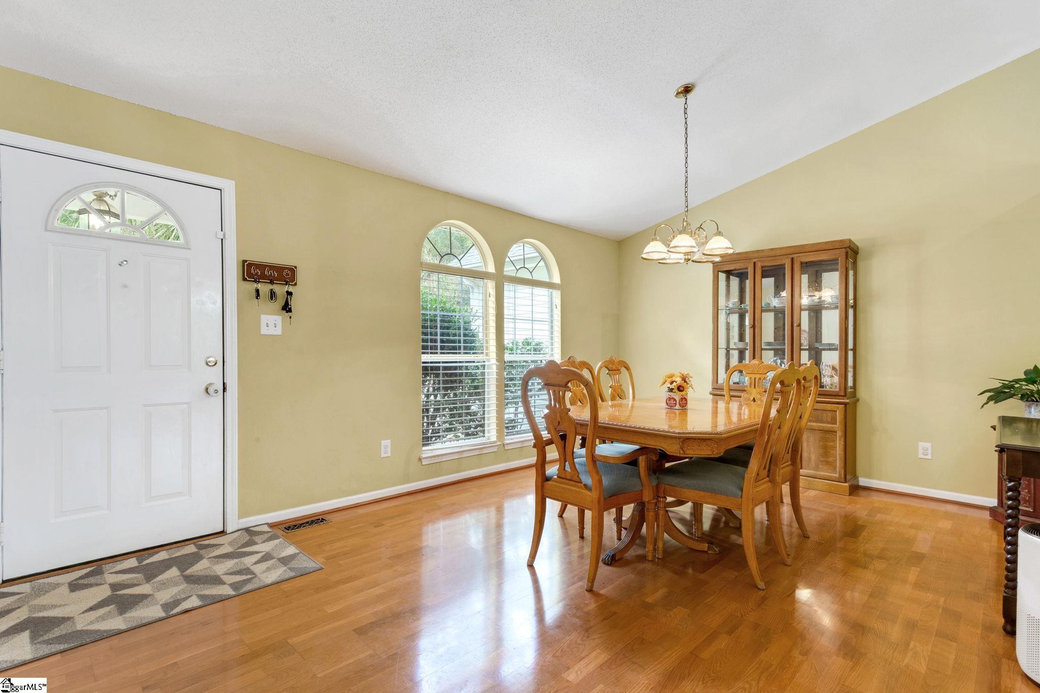 122 Confederate Lane Greer, SC 29651