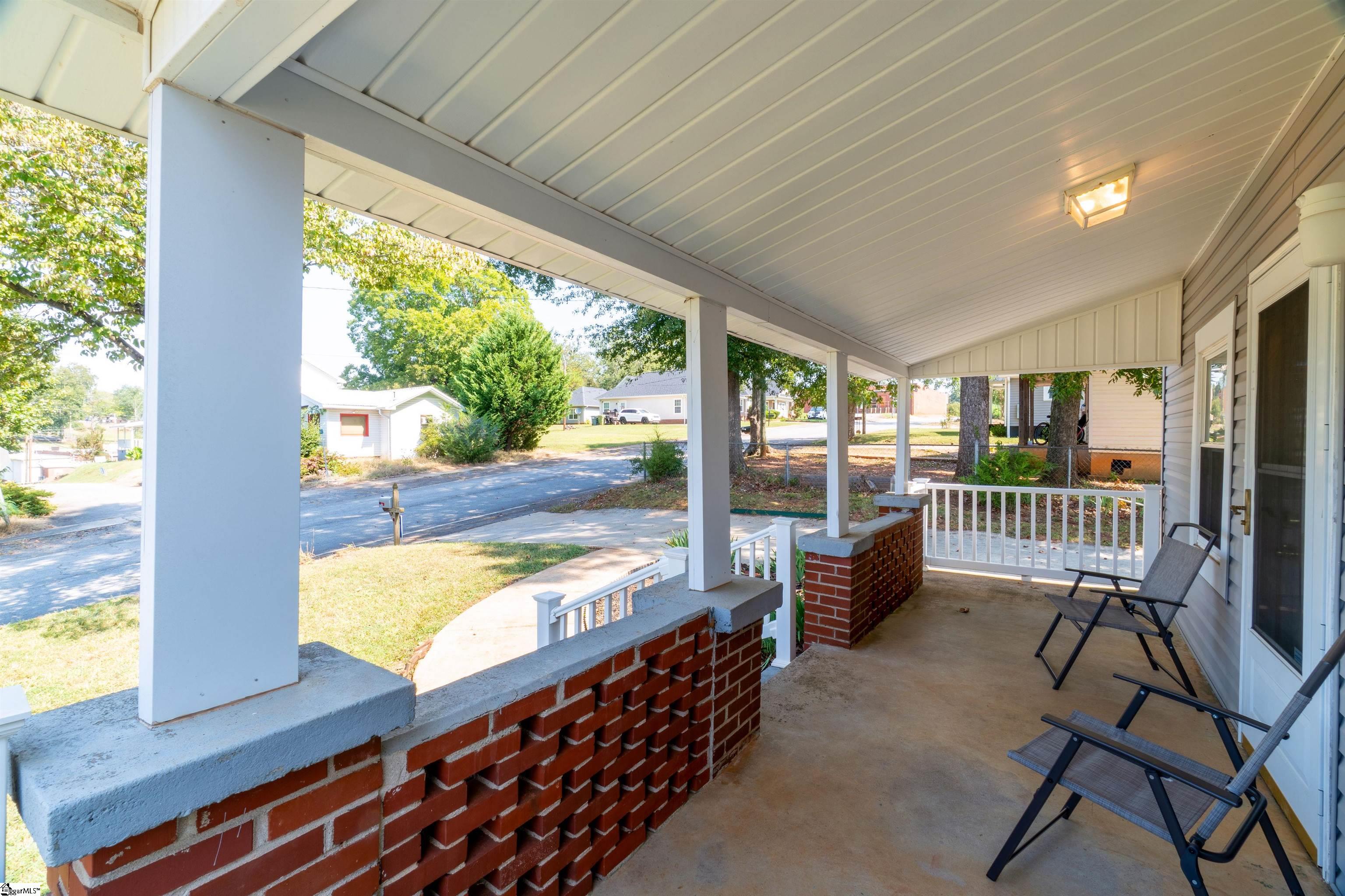 301 Lee Street Pickens, SC 29671-2591