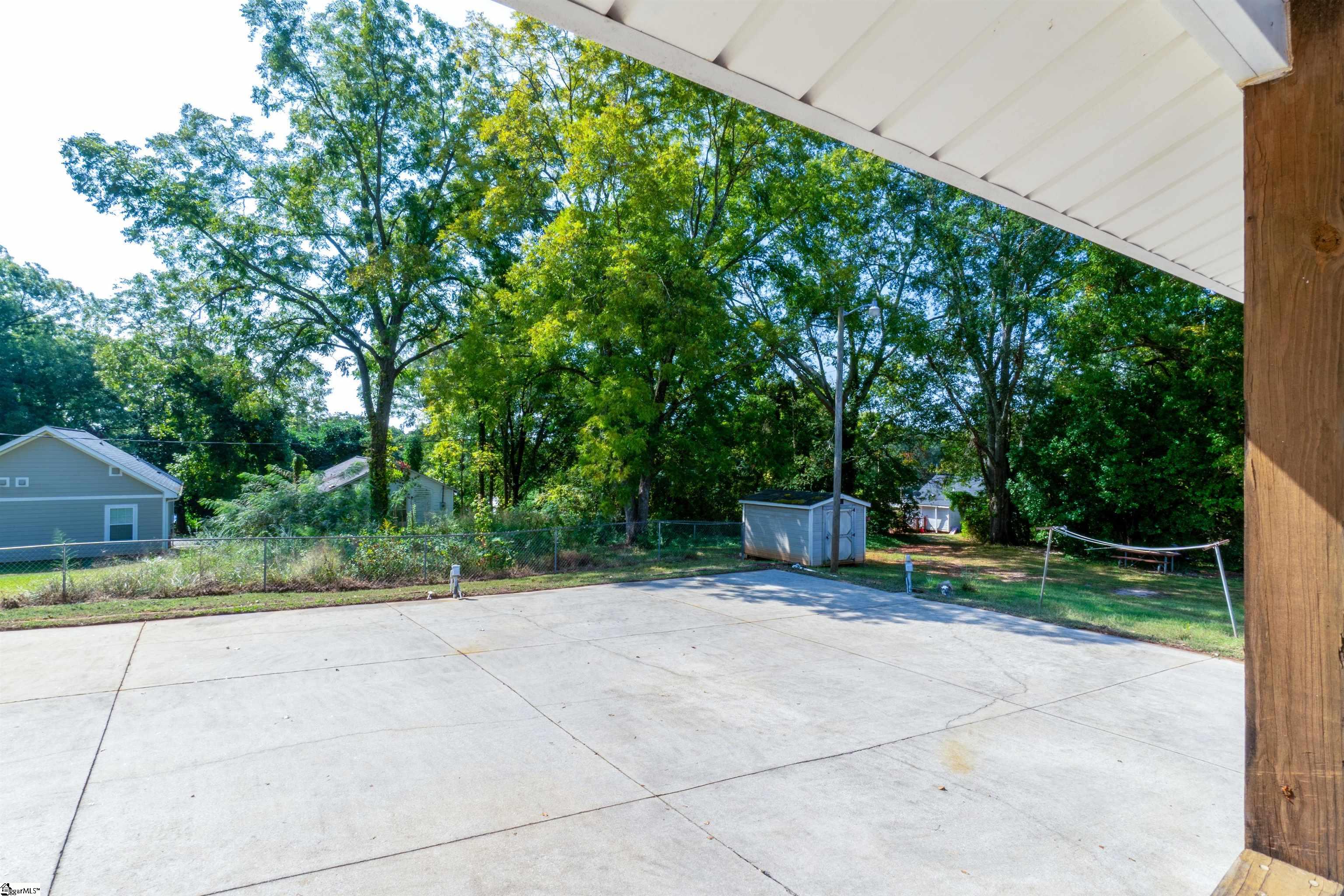 301 Lee Street Pickens, SC 29671-2591