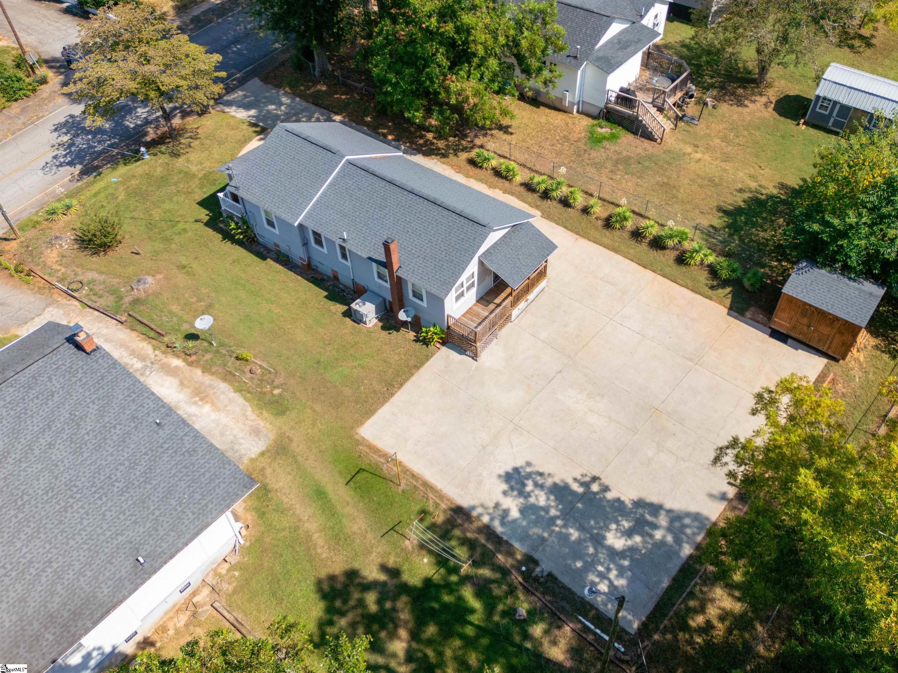 301 Lee Street Pickens, SC 29671-2591