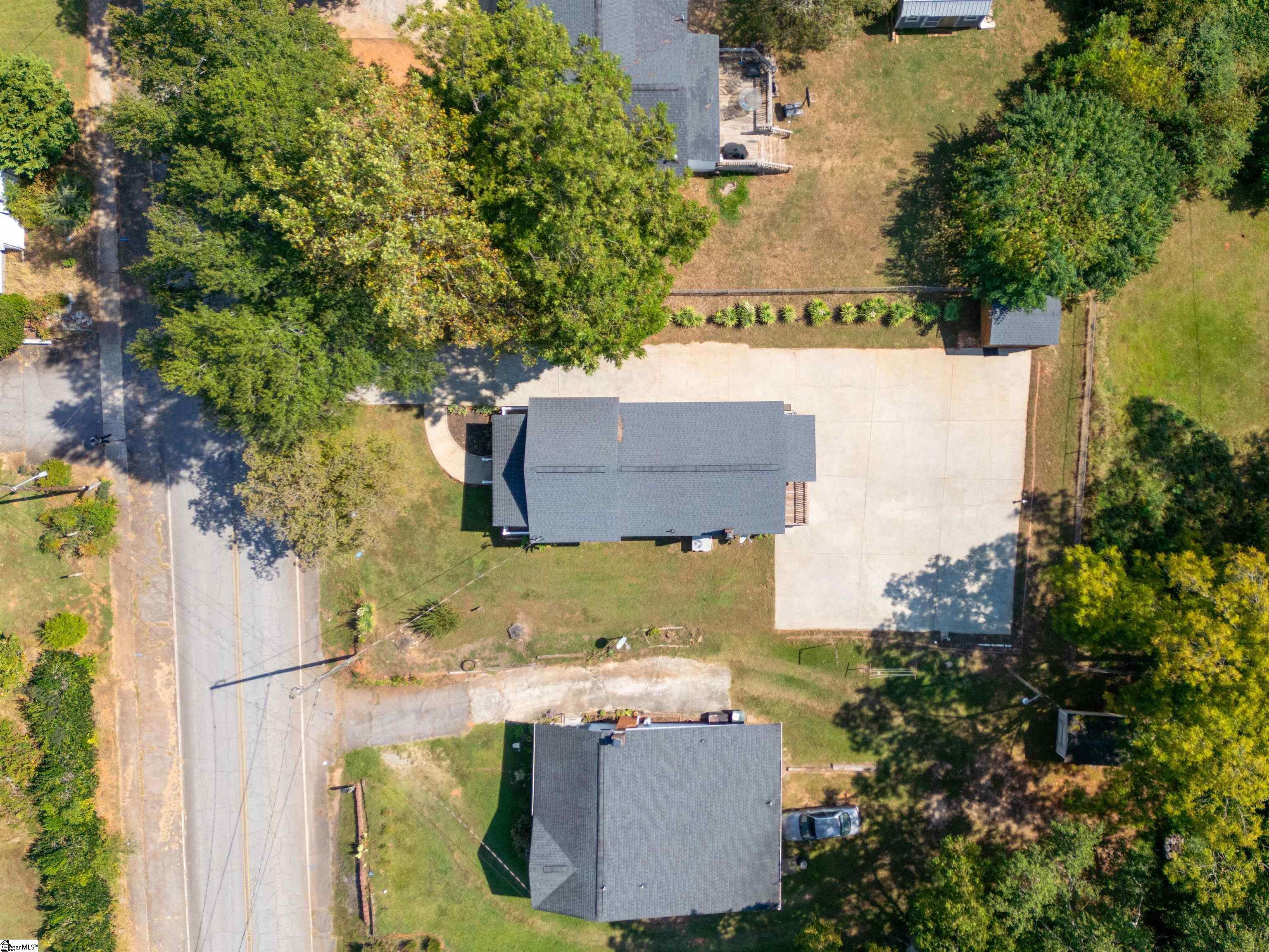 301 Lee Street Pickens, SC 29671-2591