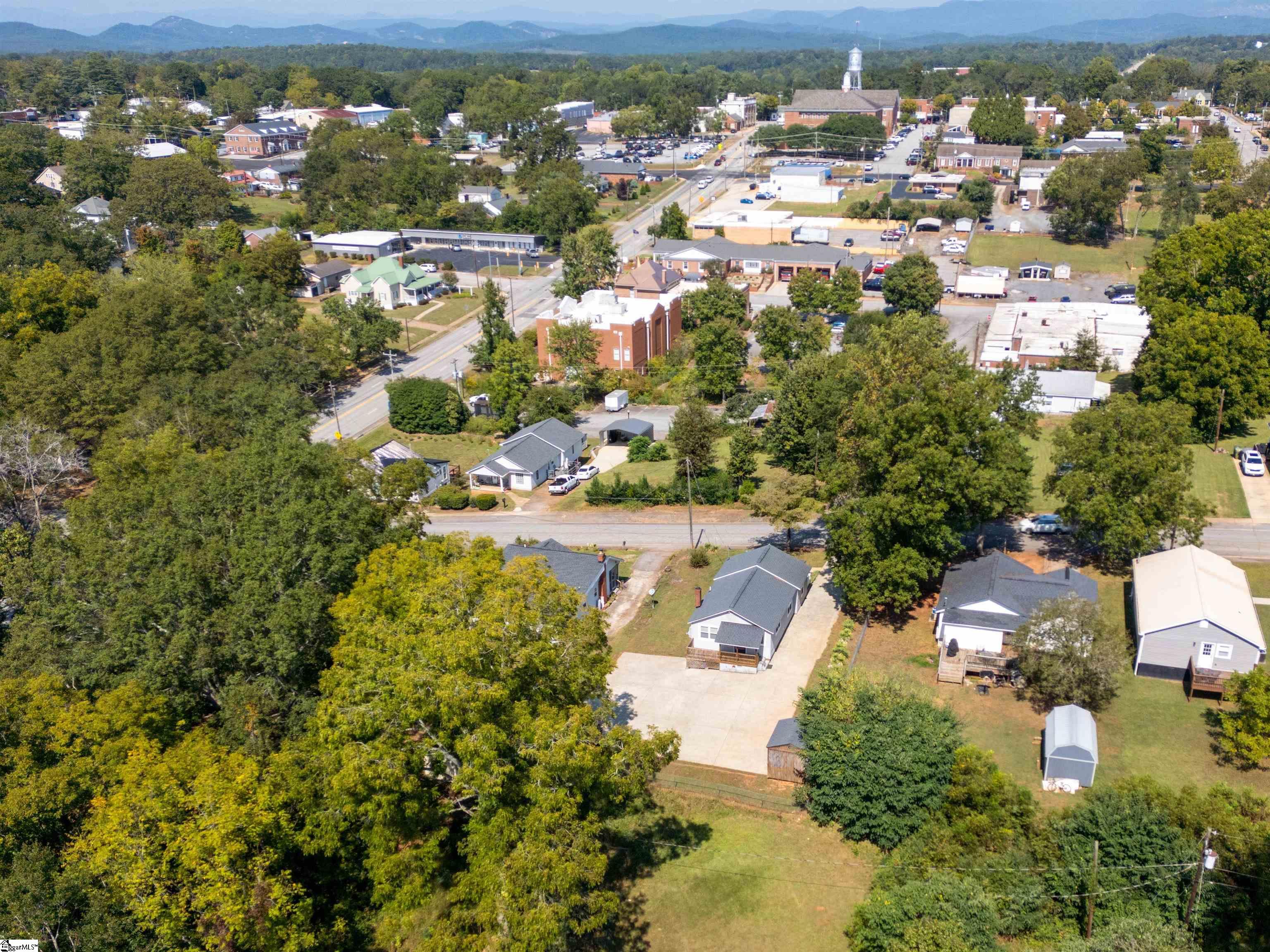 301 Lee Street Pickens, SC 29671-2591