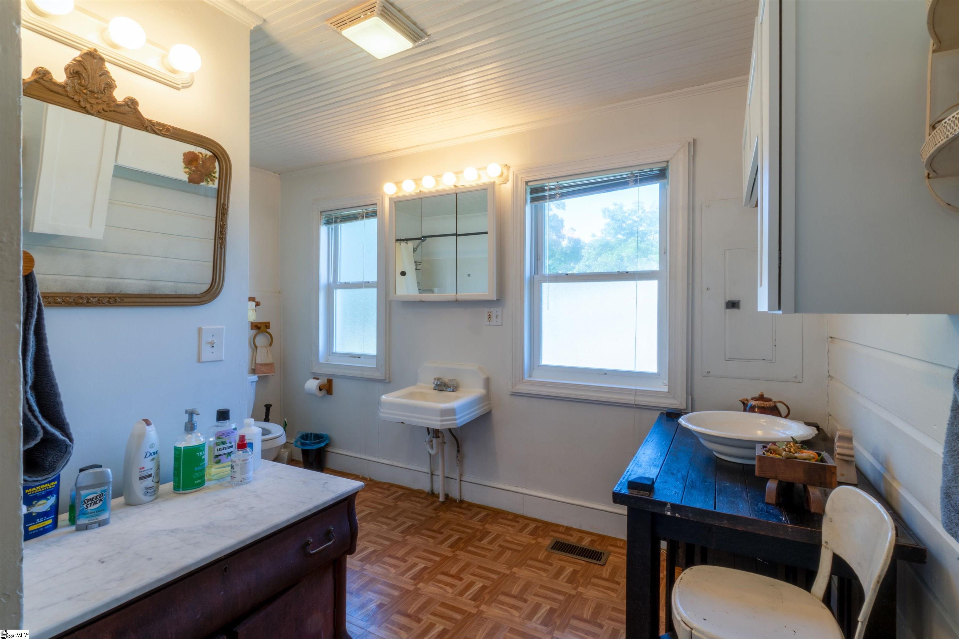 301 Lee Street Pickens, SC 29671-2591