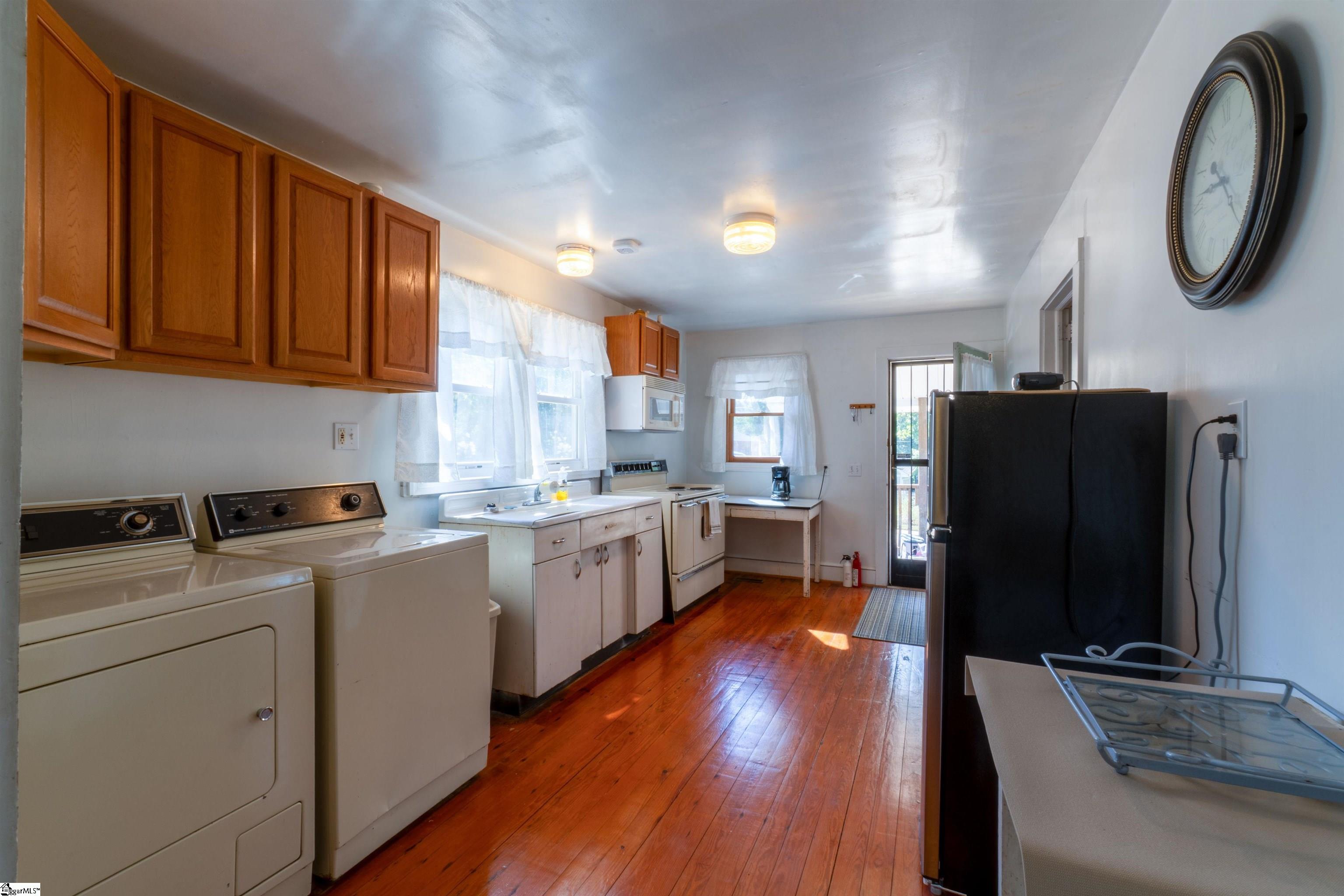 301 Lee Street Pickens, SC 29671-2591