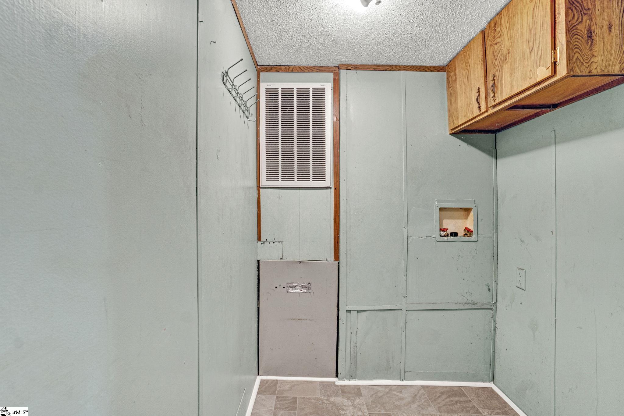 3865 Ab Jacks Road Laurens, SC 29360