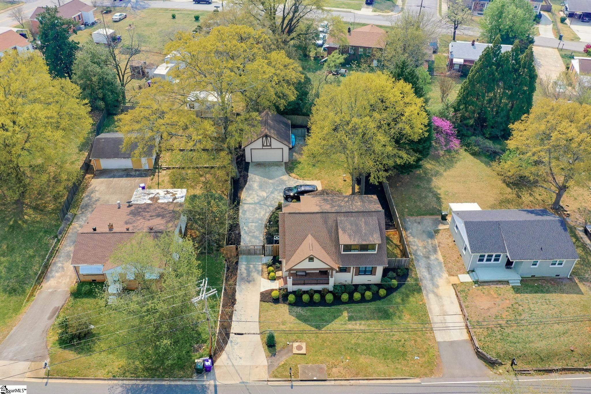 222 Keith Drive Greenville, SC 29607