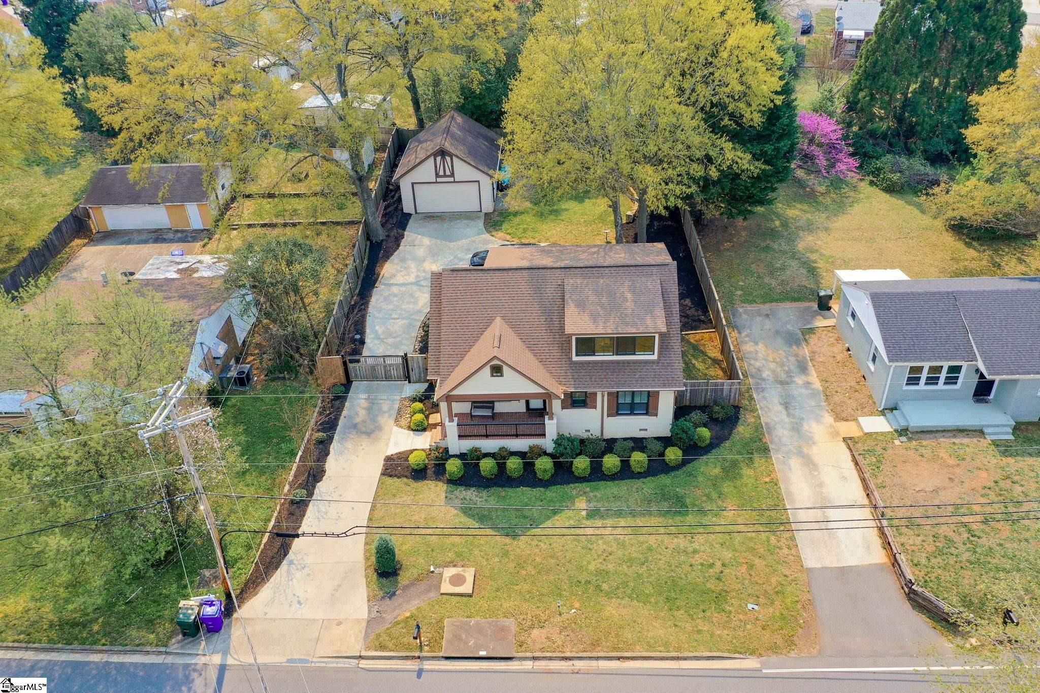 222 Keith Drive Greenville, SC 29607