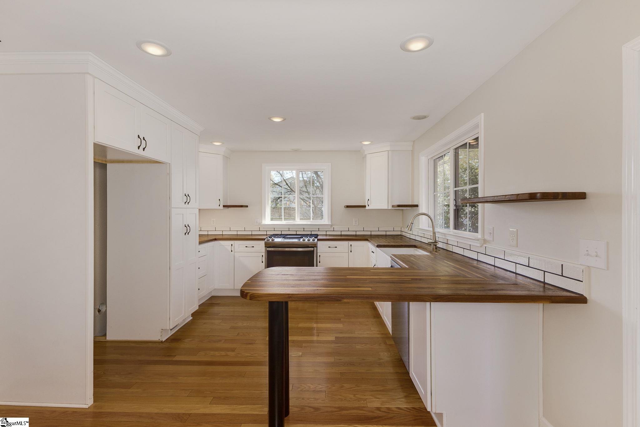222 Keith Drive Greenville, SC 29607