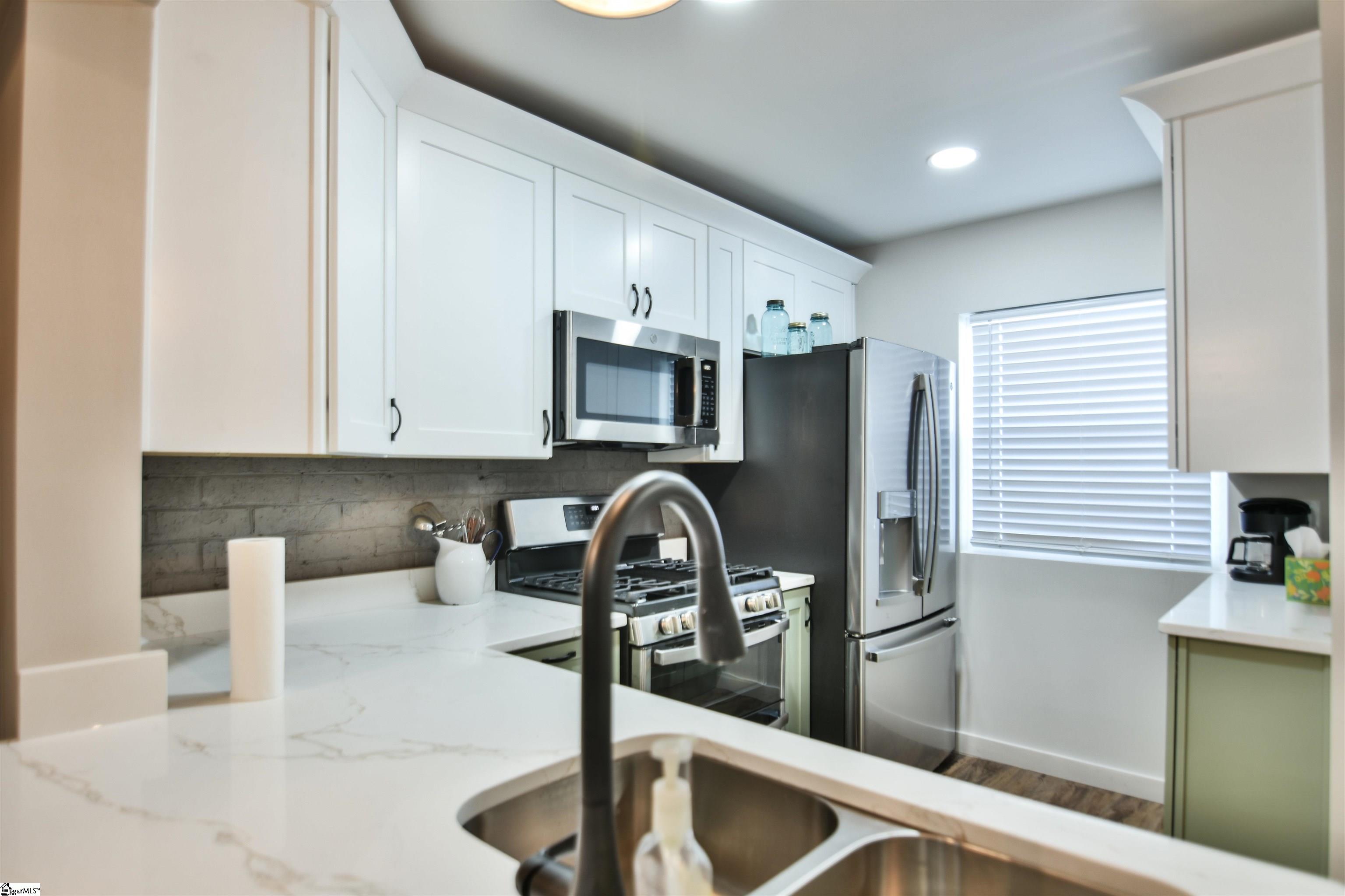 2530 E North Street Greenville, SC 29615