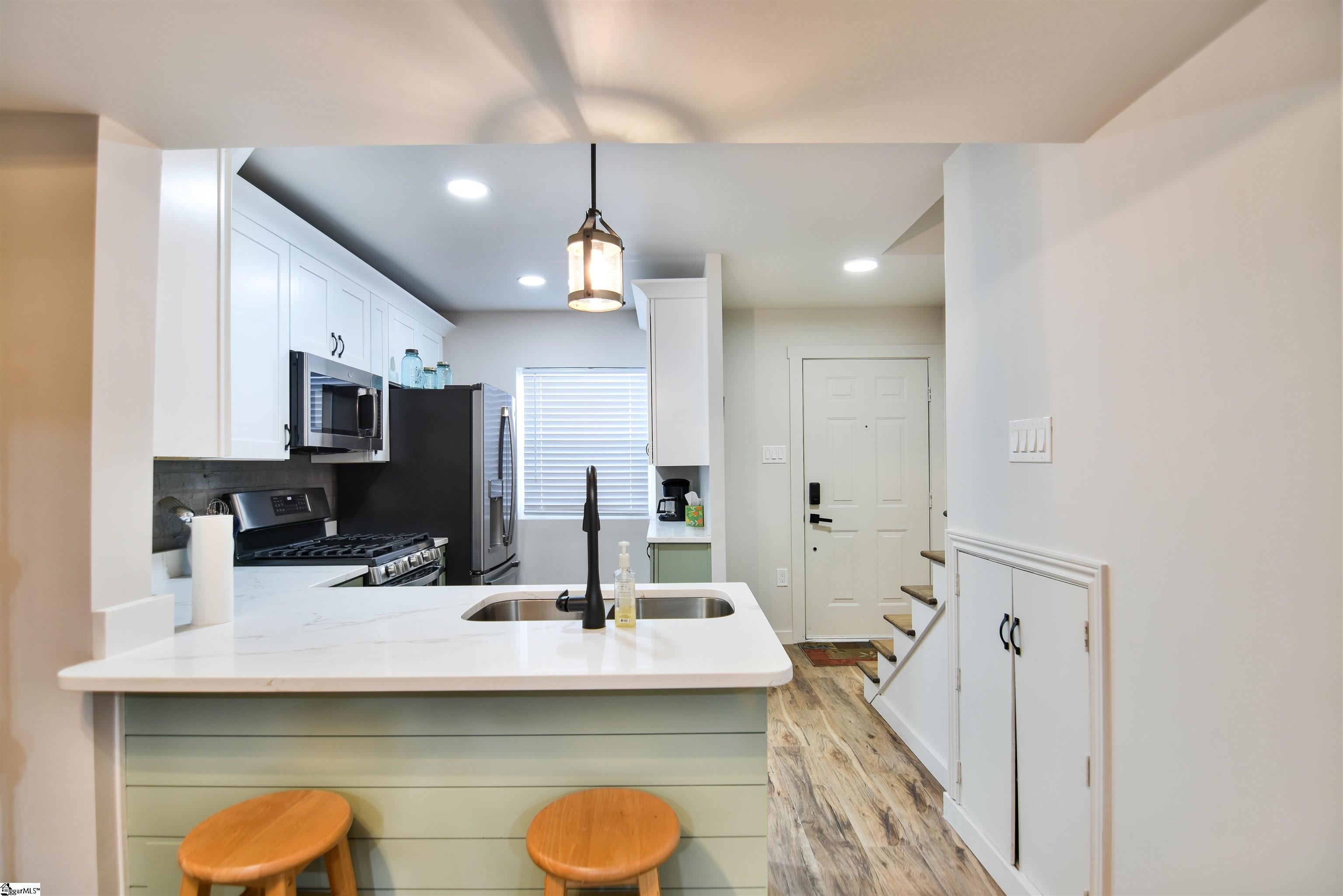 2530 E North Street Greenville, SC 29615