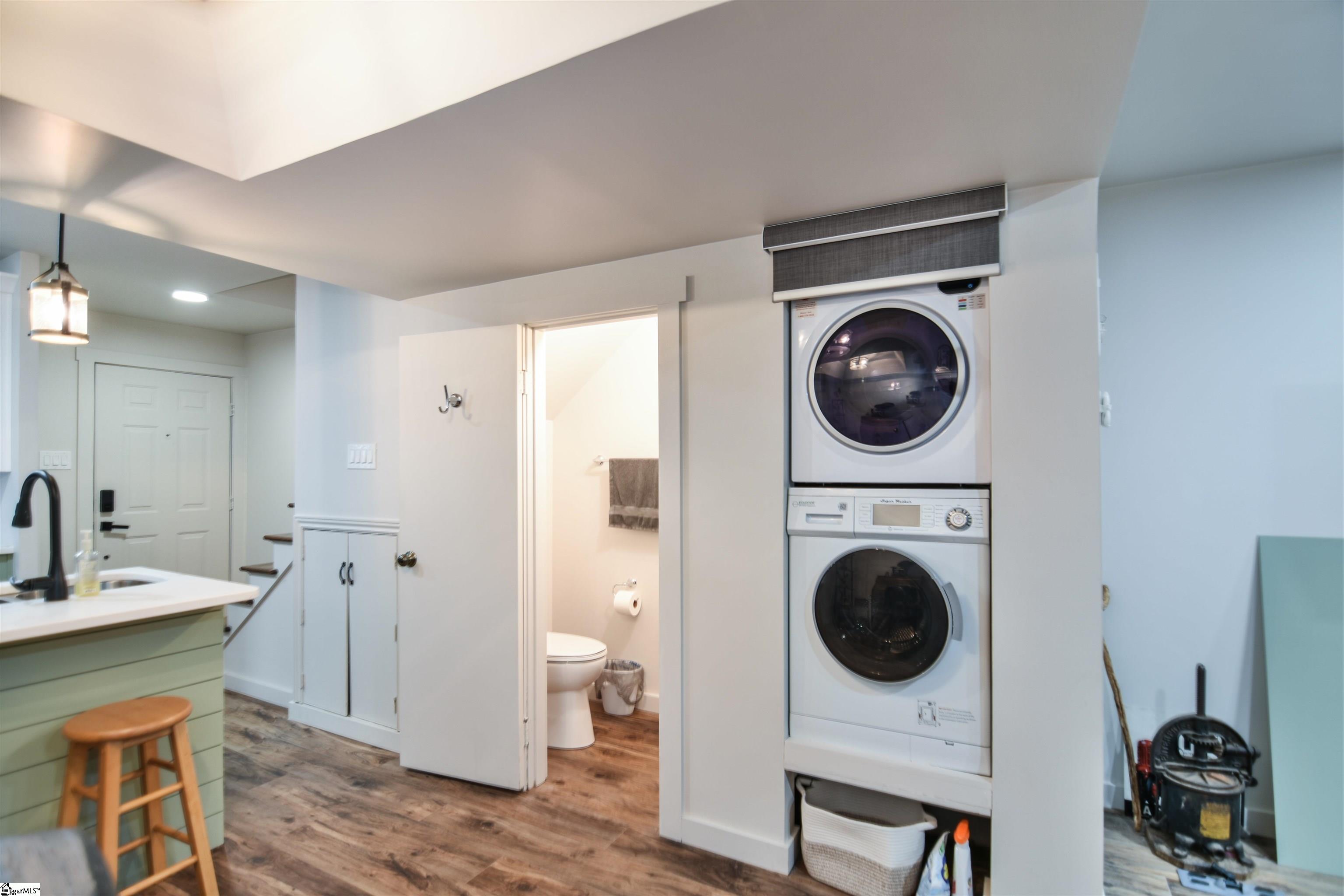 2530 E North Street Greenville, SC 29615