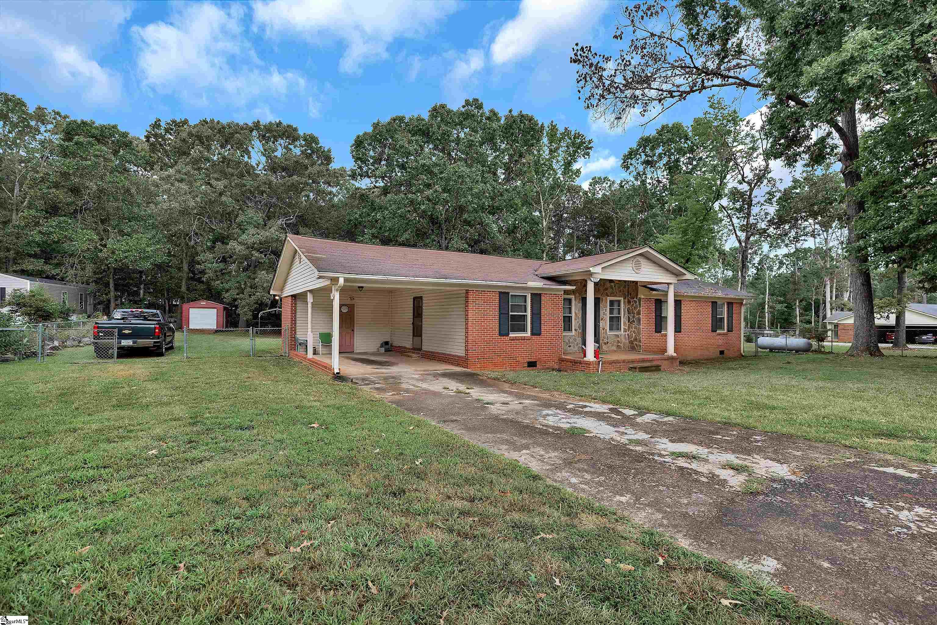 228 Hogg Road Williamston, SC 29697