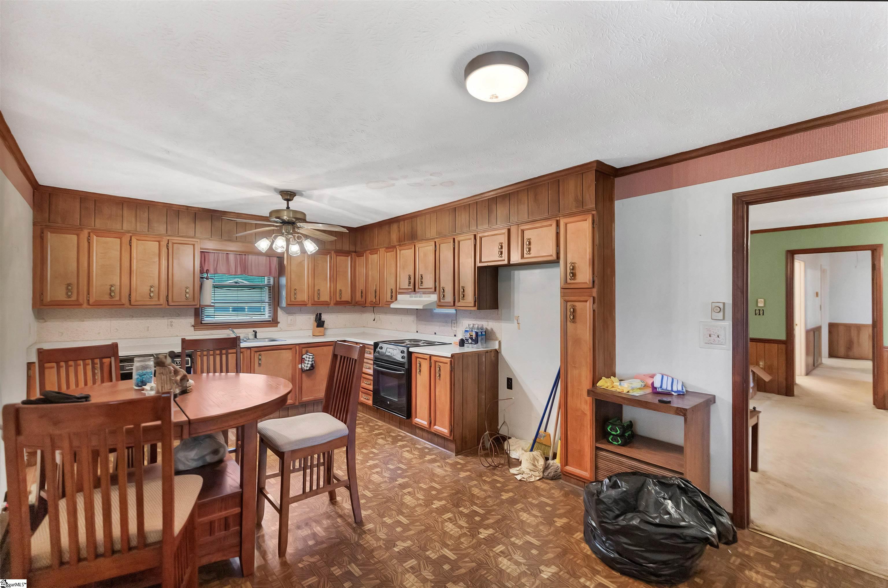 228 Hogg Road Williamston, SC 29697