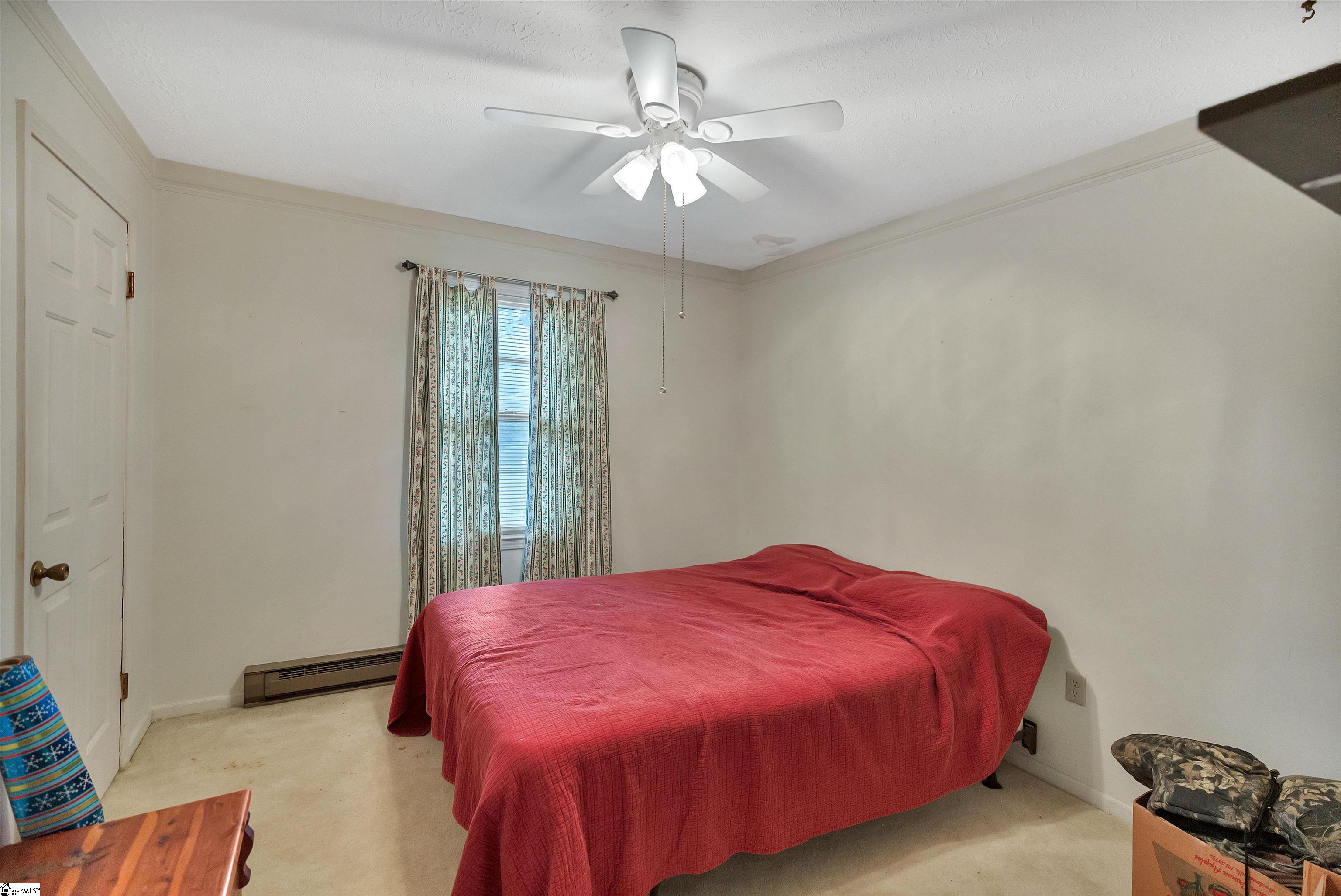 228 Hogg Road Williamston, SC 29697