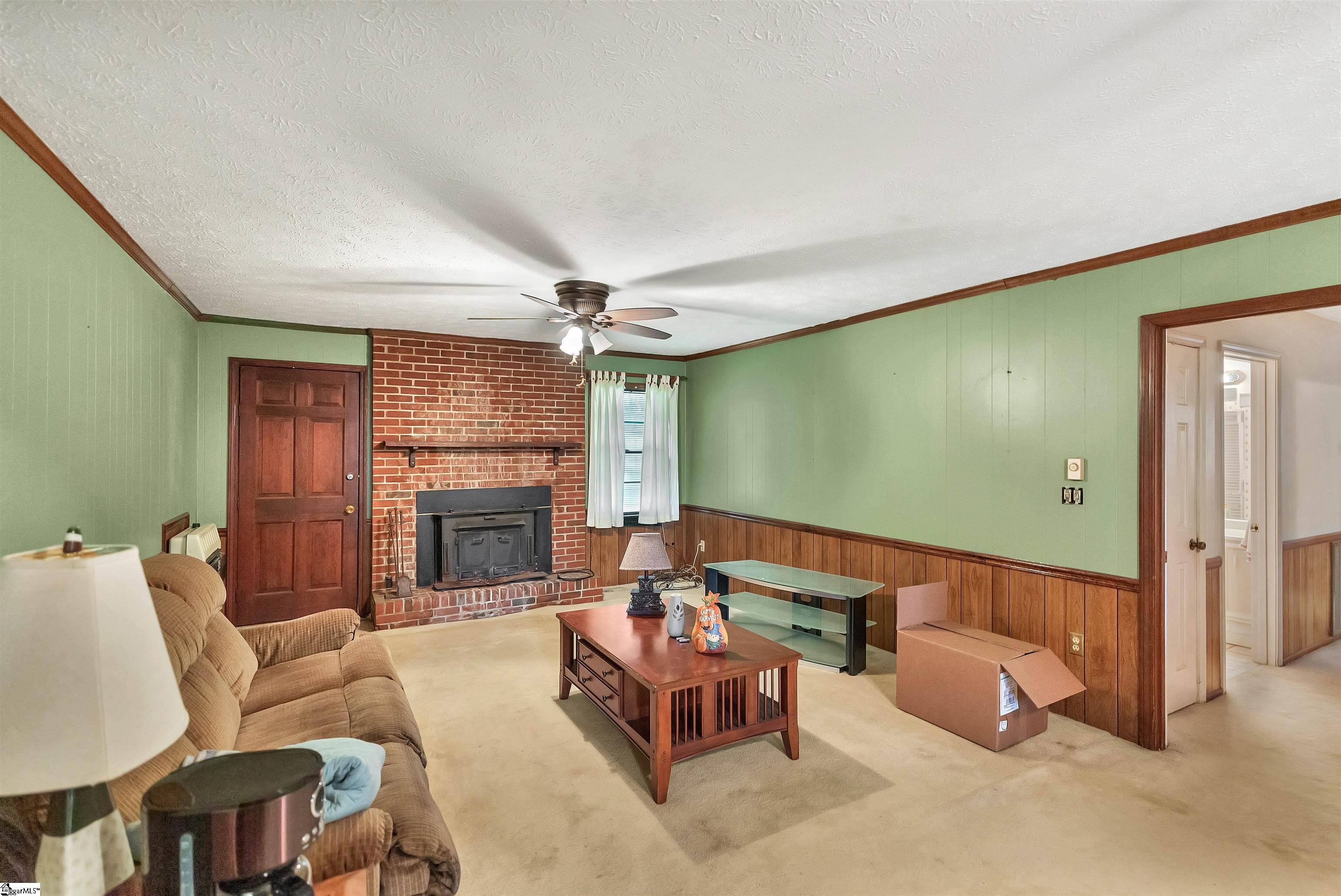 228 Hogg Road Williamston, SC 29697
